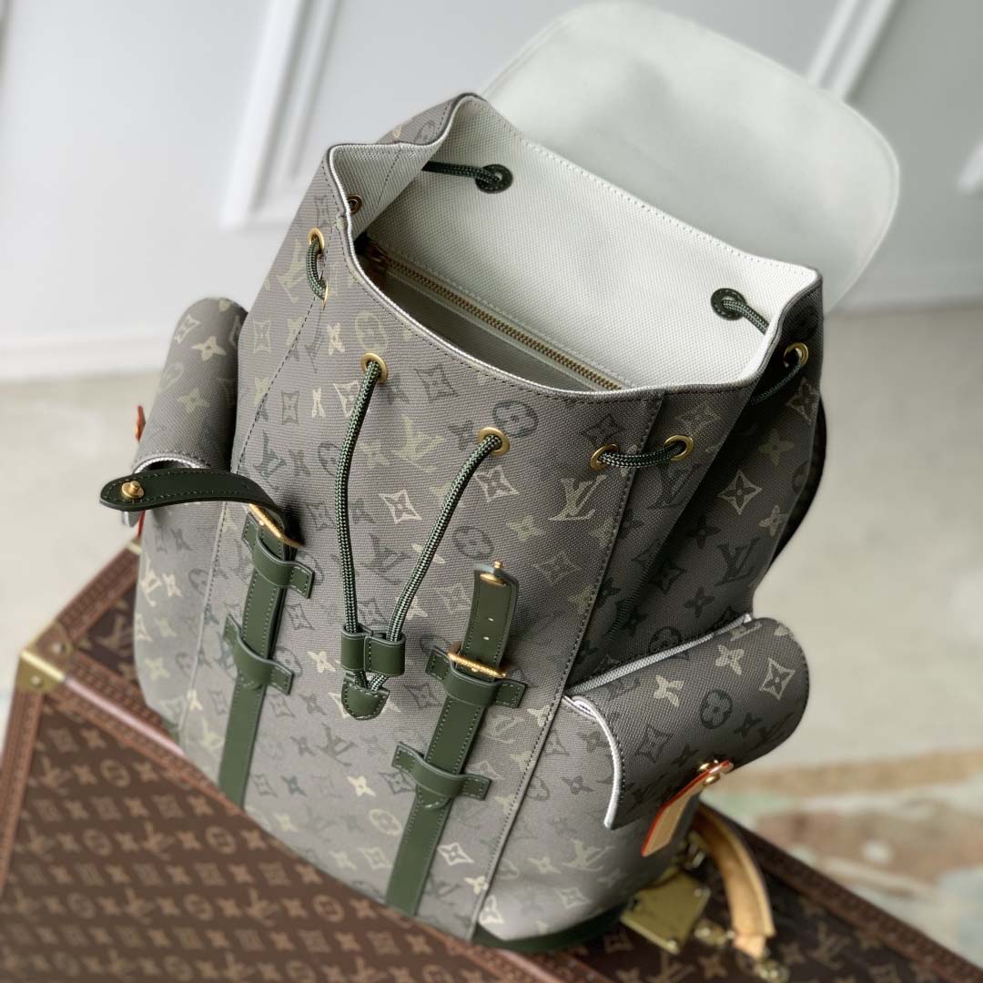  Louis Vuitton Christopher MM     M27080 - FashionPlug