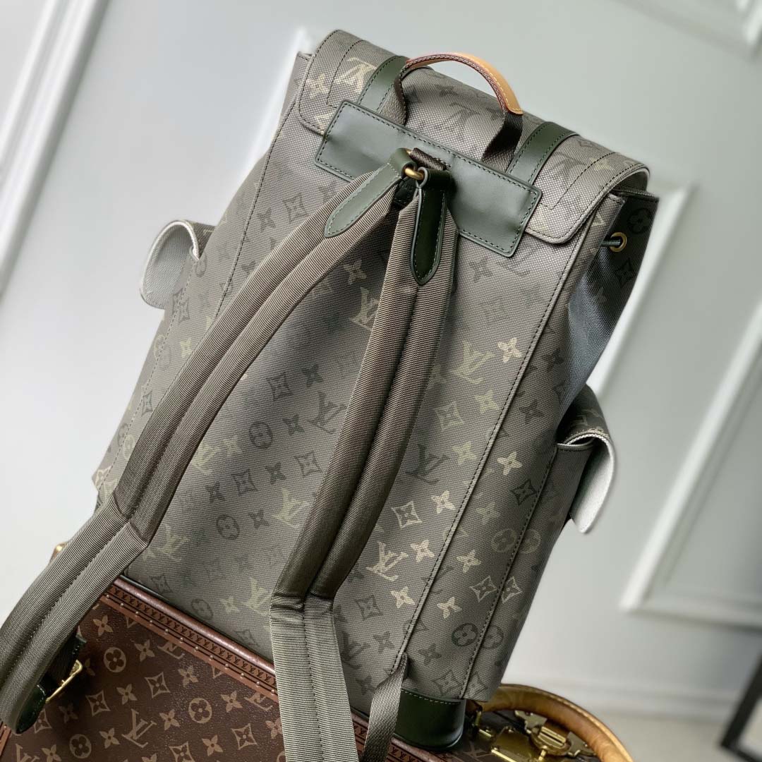  Louis Vuitton Christopher MM     M27080 - FashionPlug
