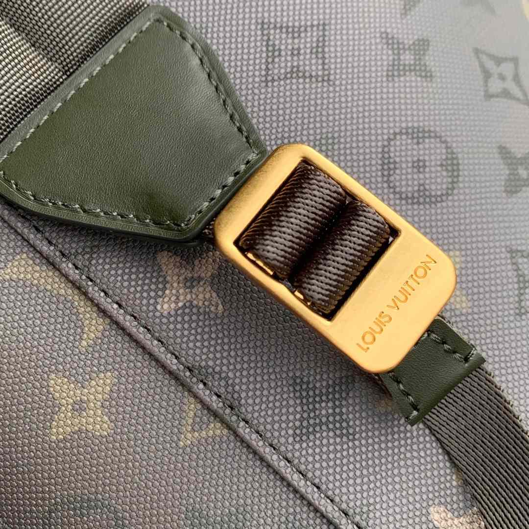  Louis Vuitton Christopher MM     M27080 - FashionPlug