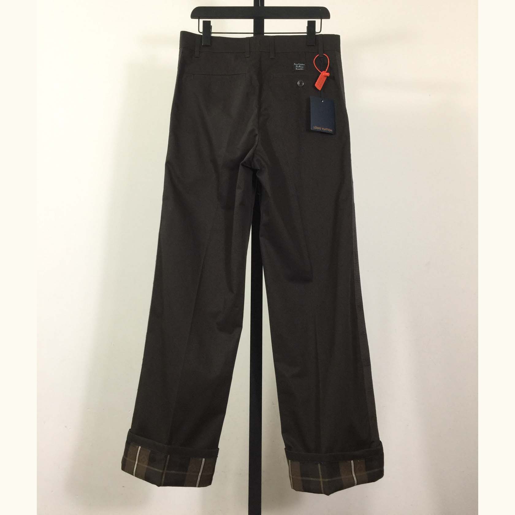 Louis Vuitton Cropped Chino Pants   - FashionPlug