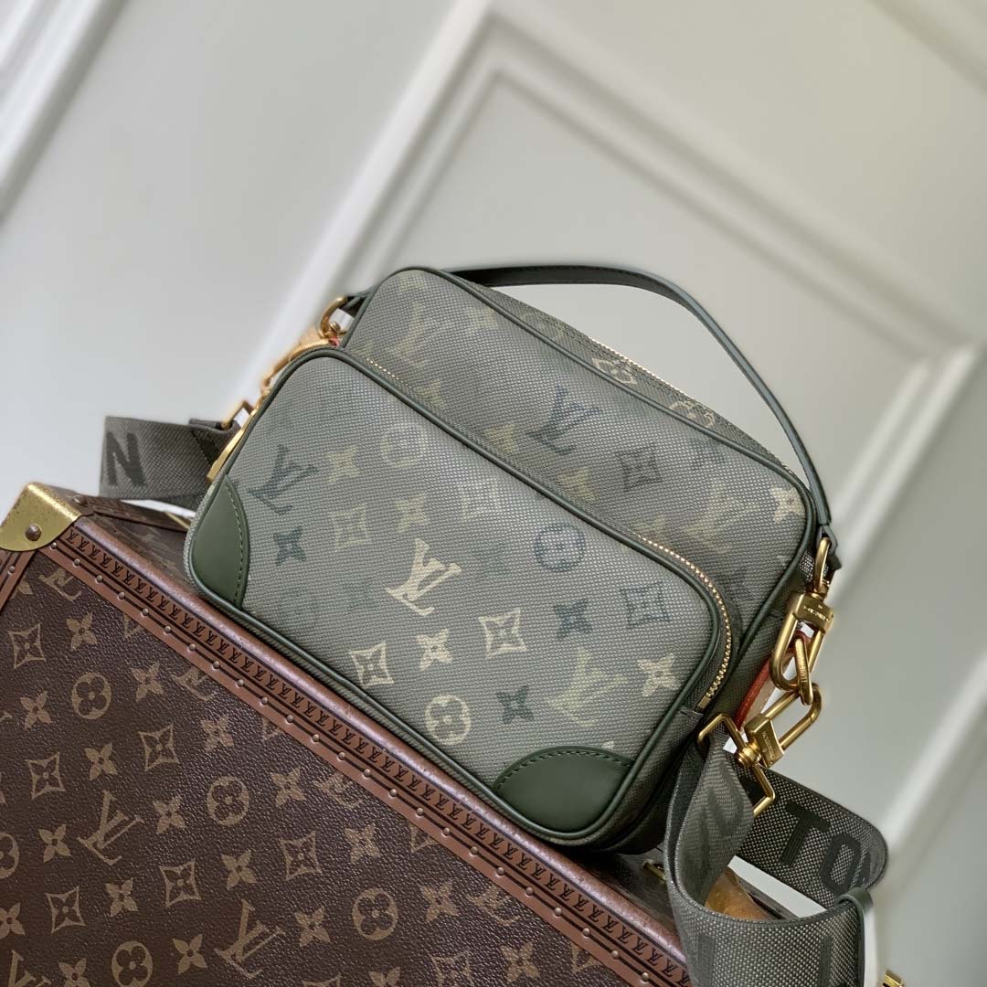 Louis Vuitton Nil Messenger Damoflage   M14988 - FashionPlug