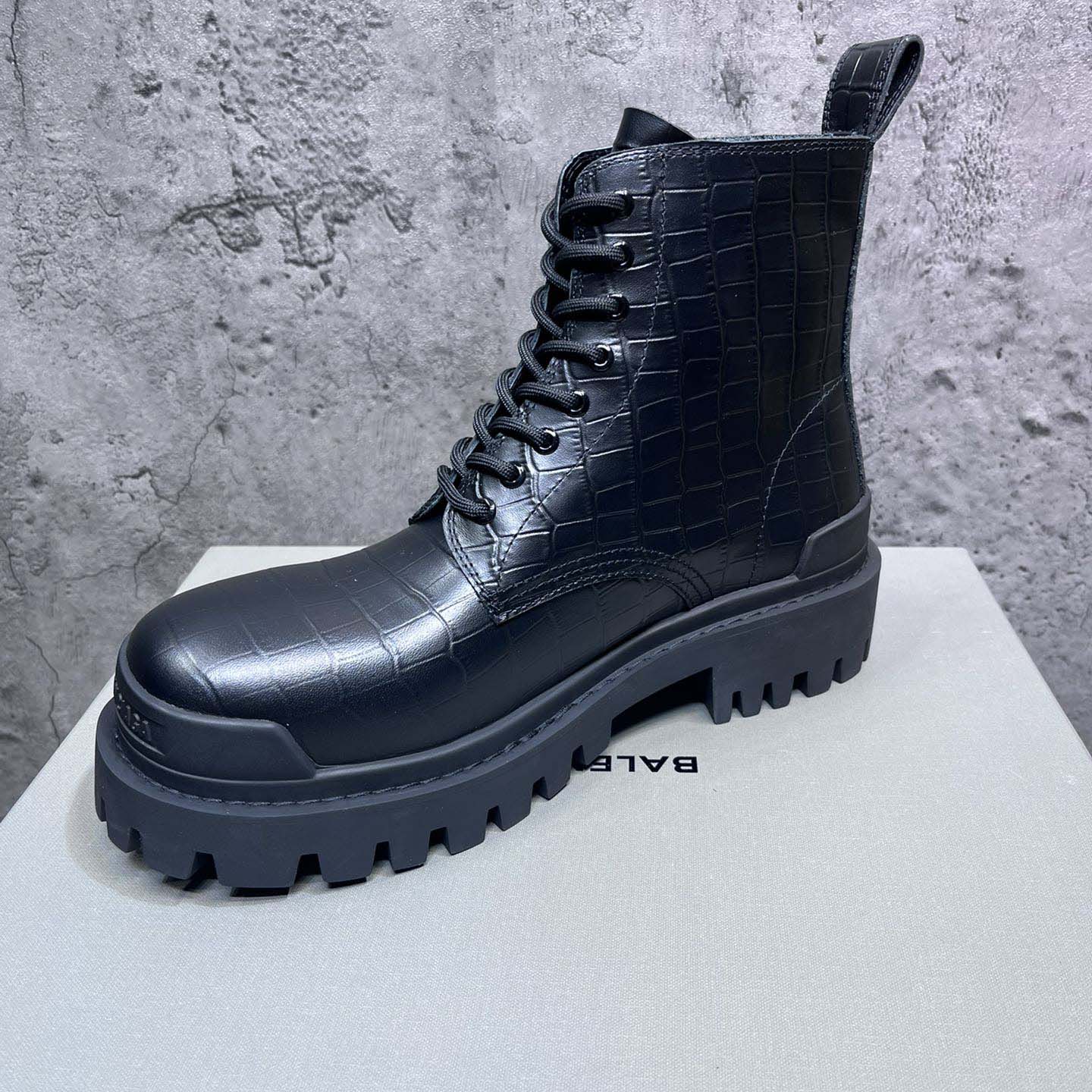 Balenciaga Strike 20mm Lace-up Boot - FashionPlug
