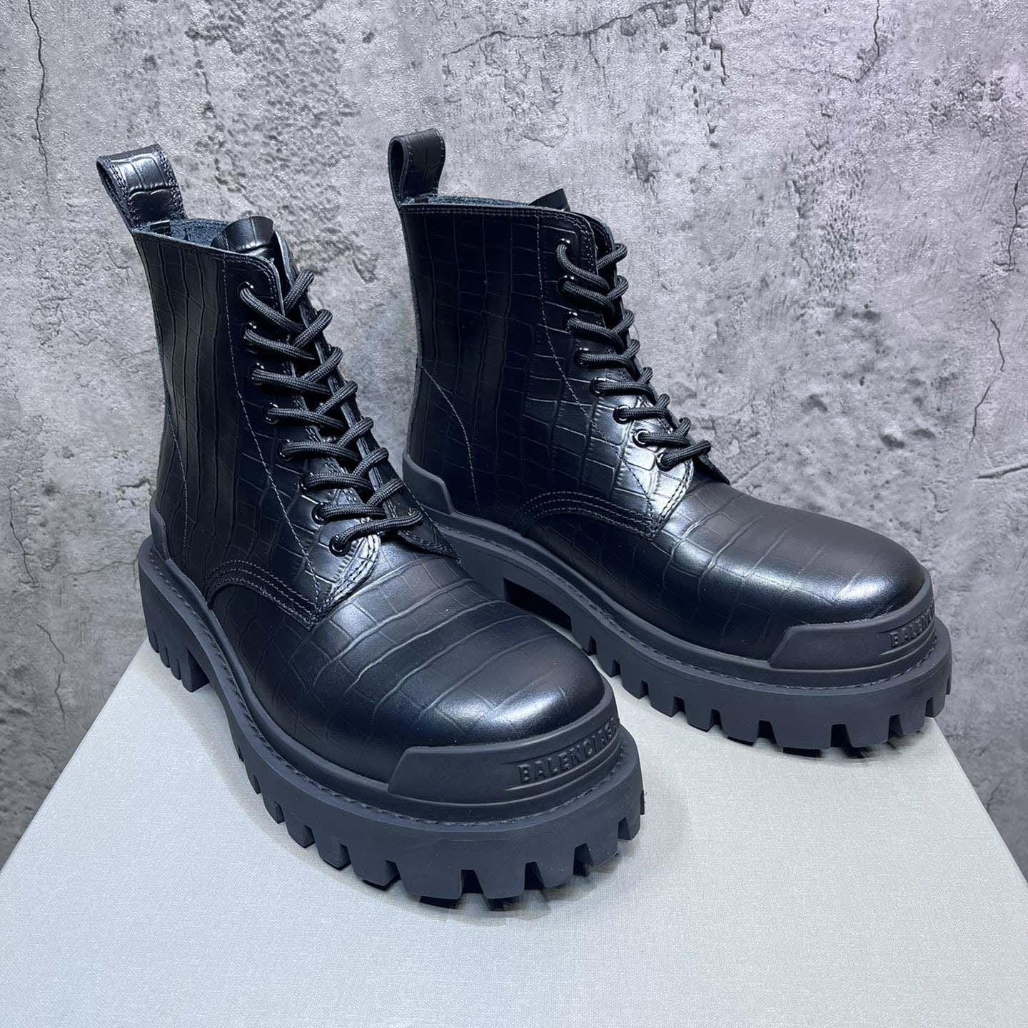 Balenciaga Strike 20mm Lace-up Boot - FashionPlug