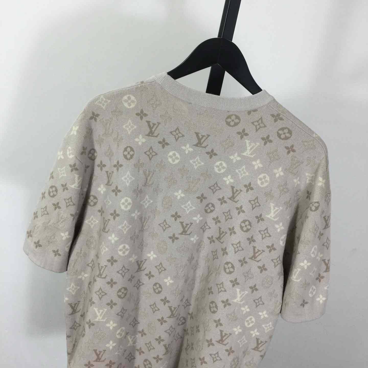 Louis Vuitton Monogram Short-Sleeved Crewneck   1AJBTD - FashionPlug