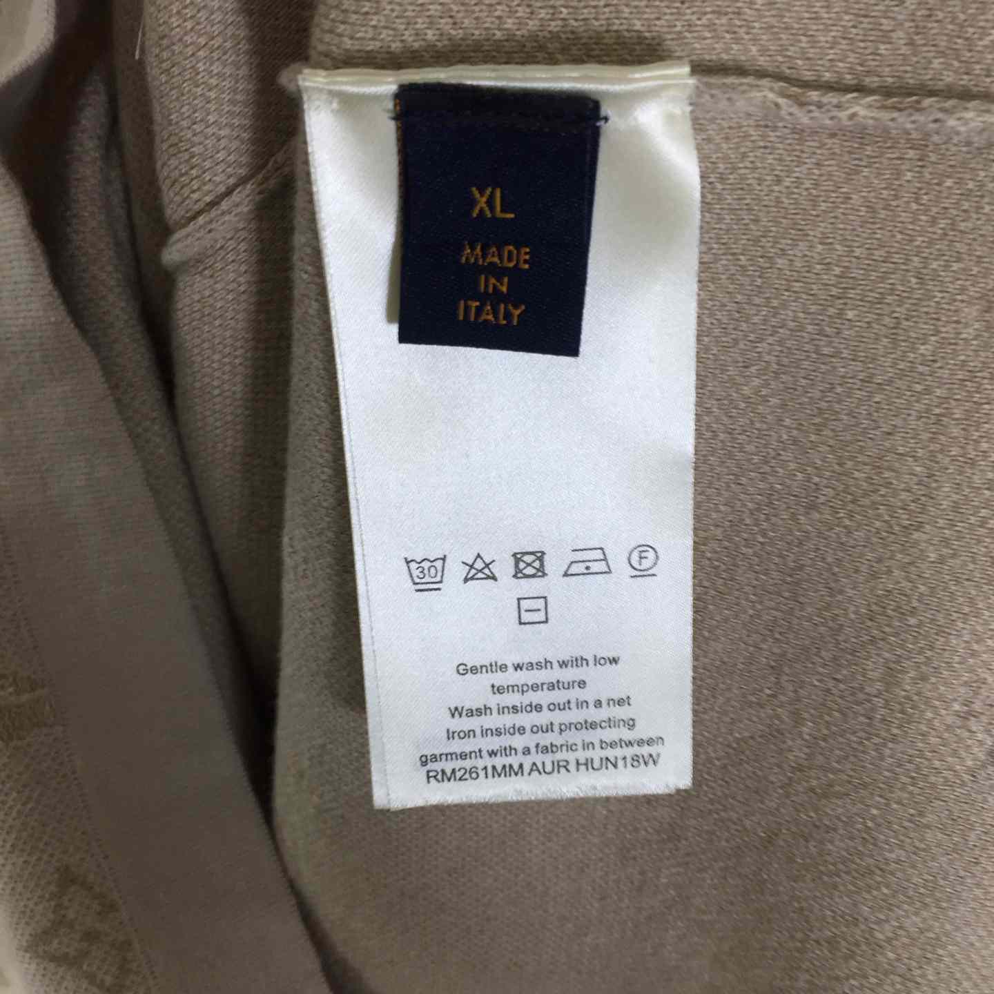 Louis Vuitton Monogram Short-Sleeved Crewneck   1AJBTD - FashionPlug