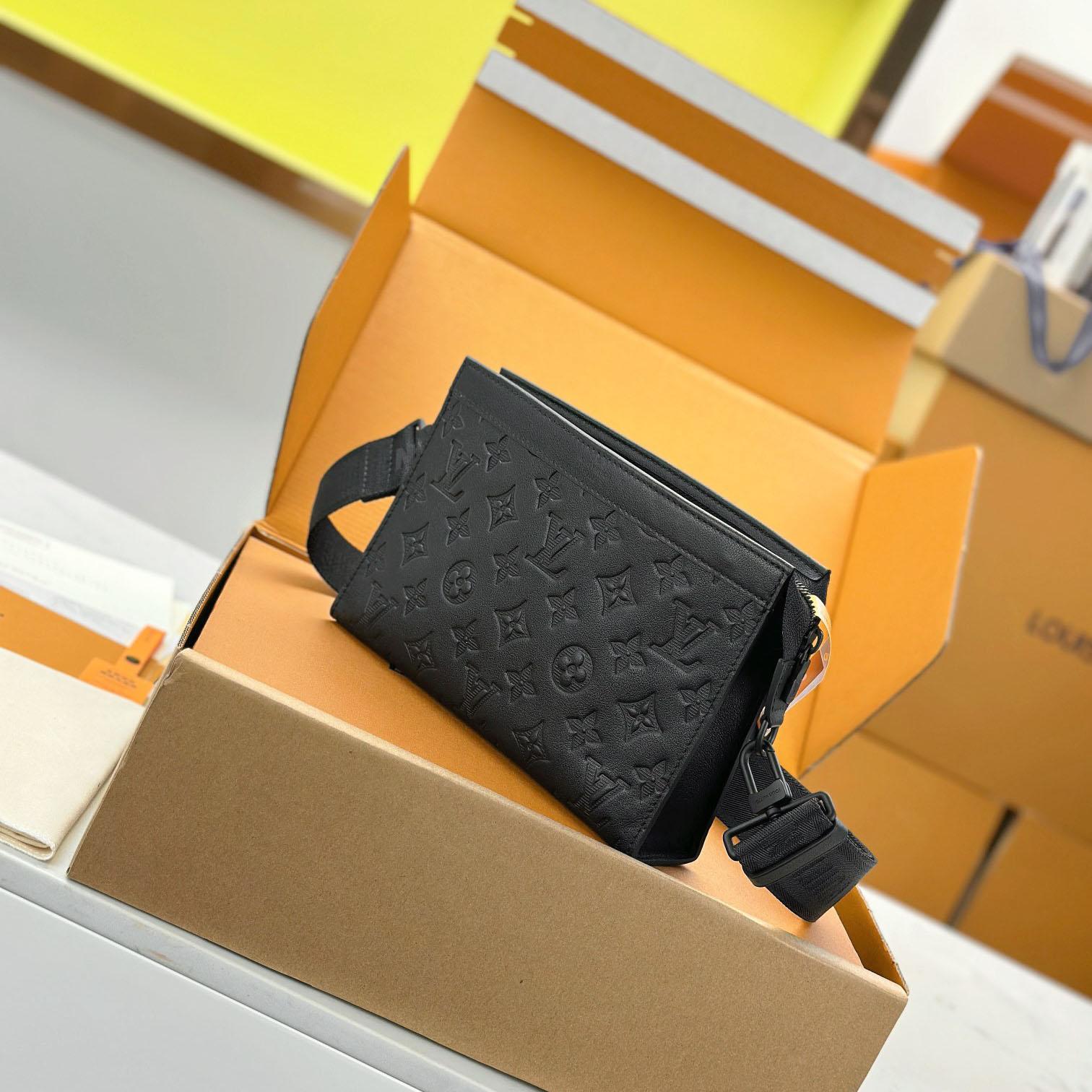 Louis Vuitton Gaston Wearable Wallet  M81115 - FashionPlug