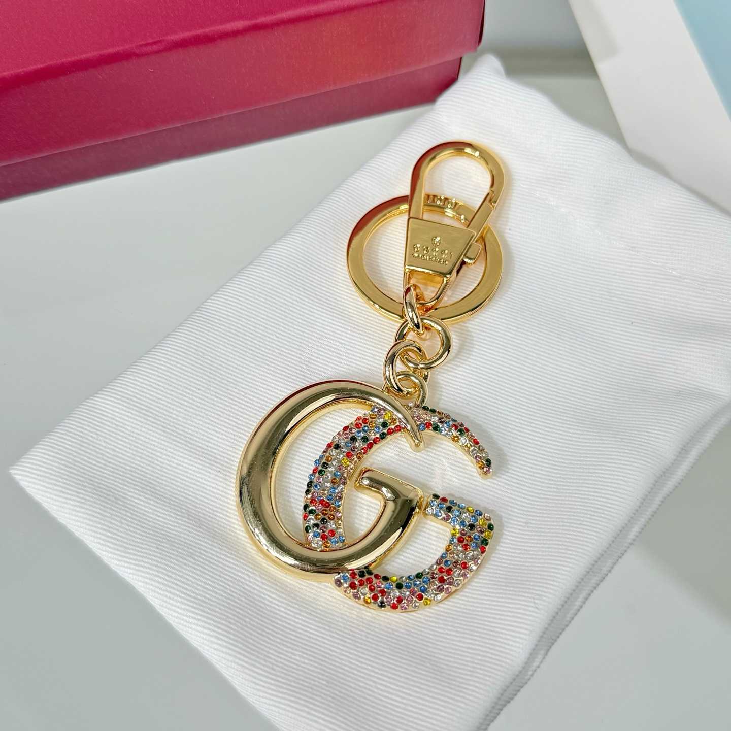 Gucci Crystal Double G keychain - FashionPlug