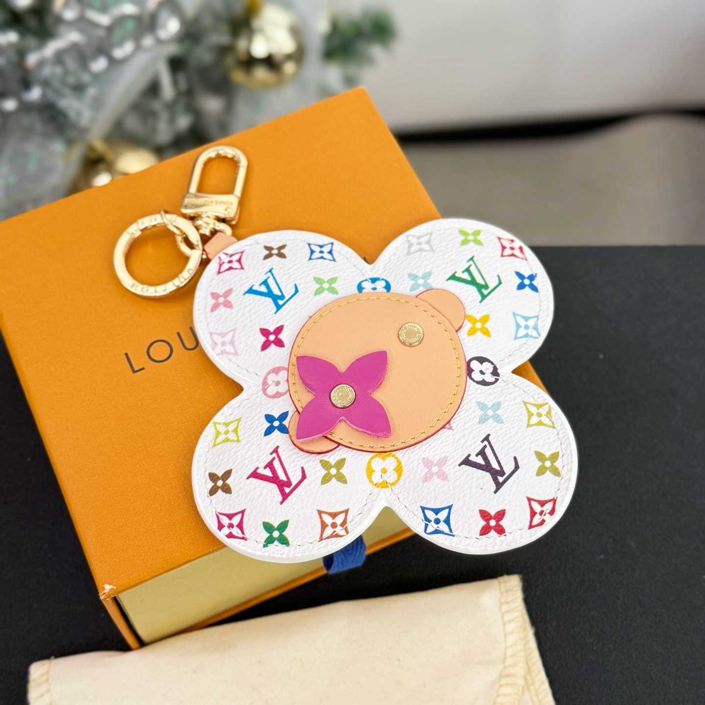 Louis Vuitton LV x TM Vivienne Head Bag Charm   M03728 - FashionPlug