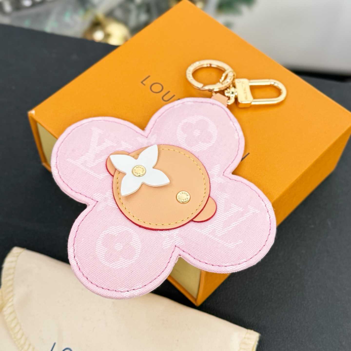 Louis Vuitton LV x TM Vivienne Head Bag Charm   M03823 - FashionPlug