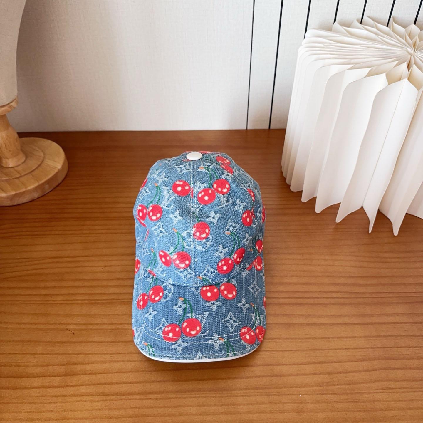 Louis Vuitton Cap - FashionPlug