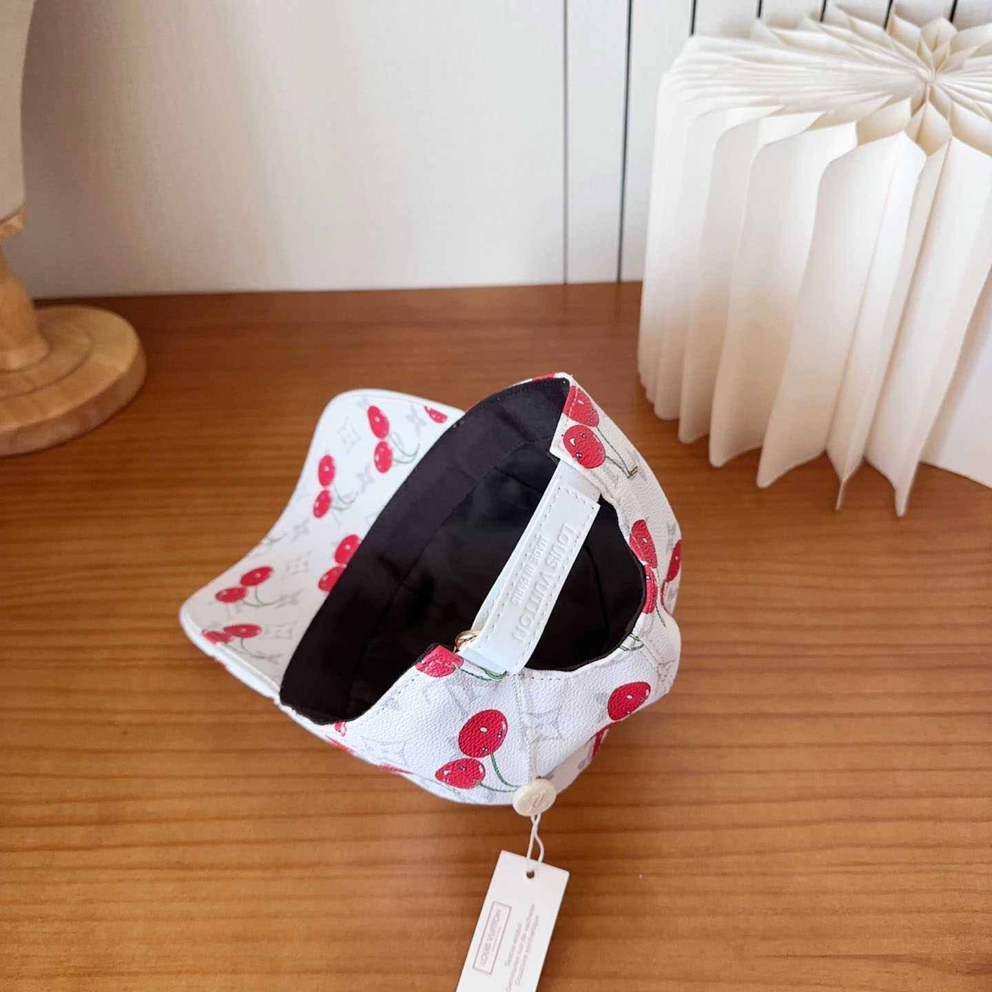 Louis Vuitton Cap - FashionPlug