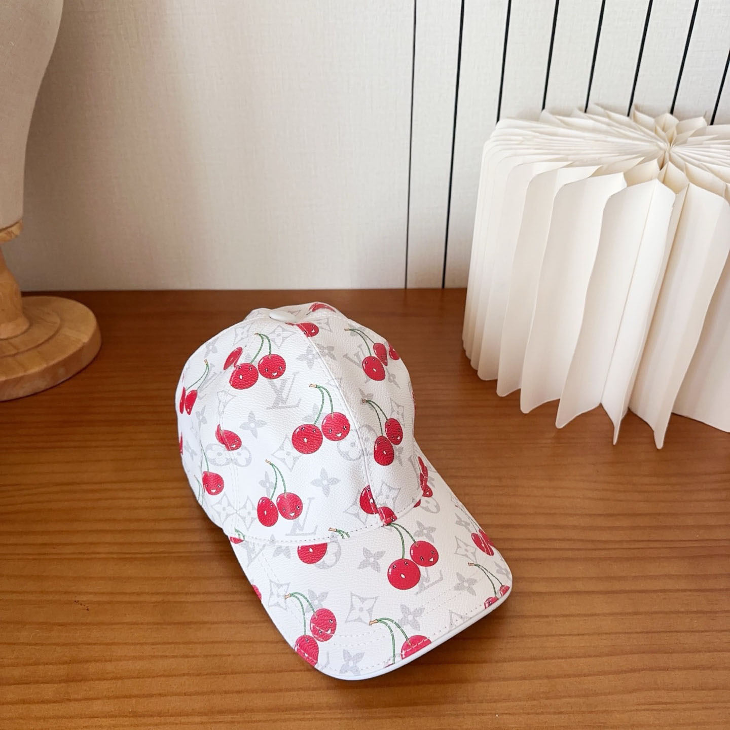 Louis Vuitton Cap - FashionPlug