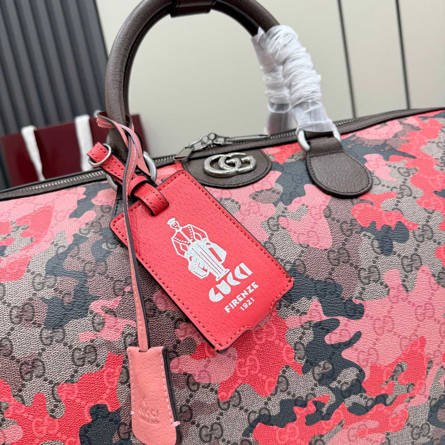 Gucci GG Medium Duffle Bag 834460 - FashionPlug