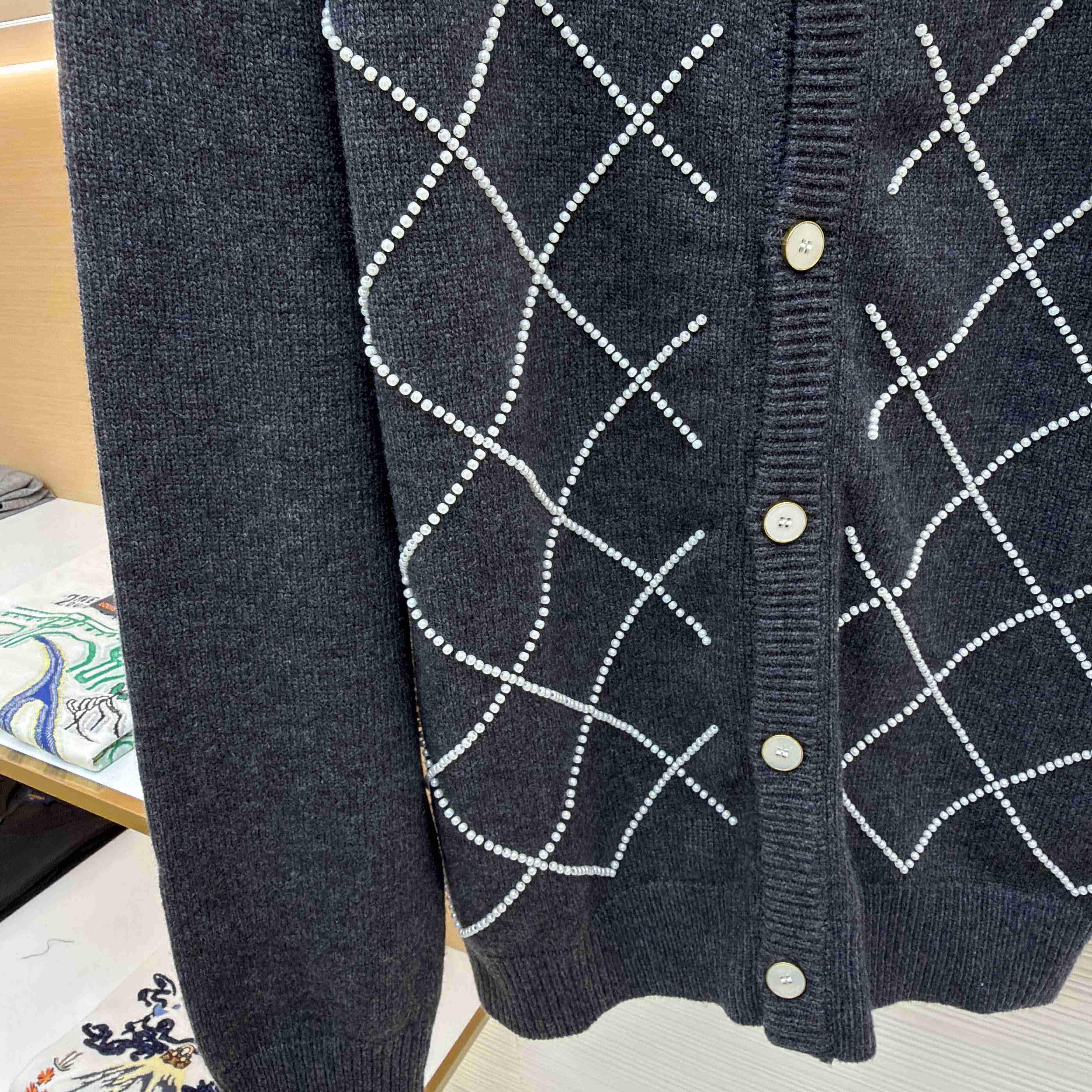 Louis Vuitton Cardigan With Pearly Embroidery   1AJBUT - FashionPlug