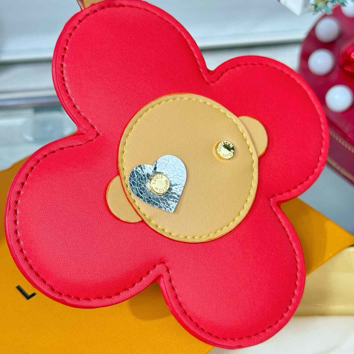 Louis Vuitton 57th Street NYC Vivienne I LV NY Bag Charm   M03661 - FashionPlug