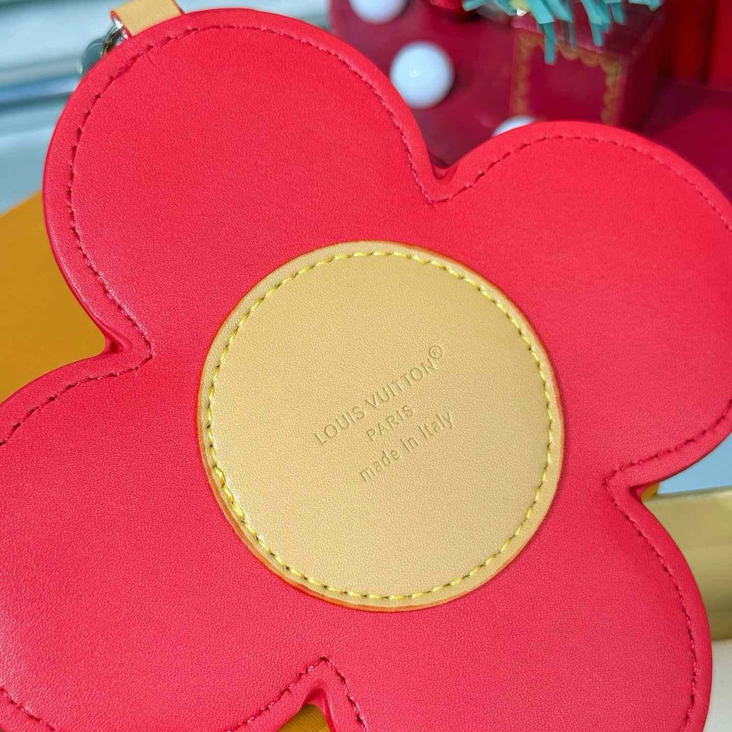 Louis Vuitton 57th Street NYC Vivienne I LV NY Bag Charm   M03661 - FashionPlug