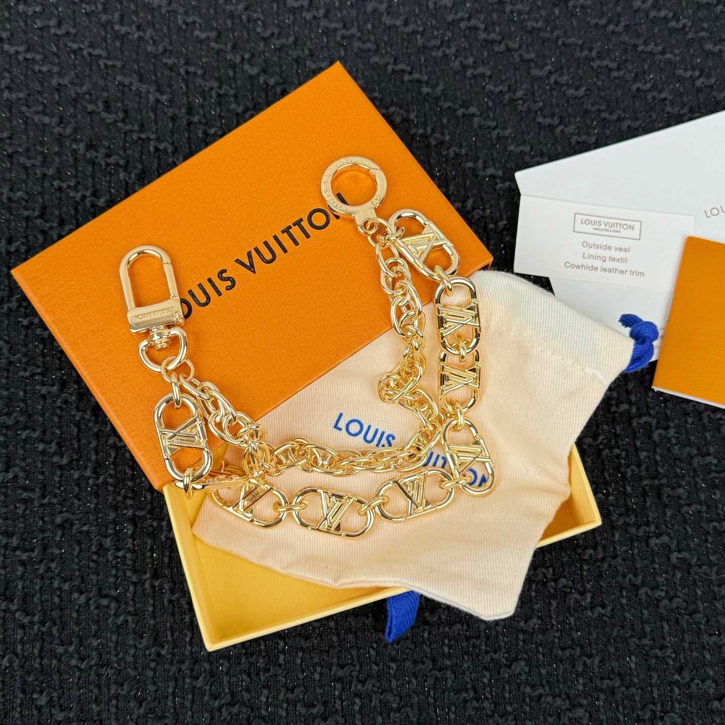 Louis Vuitton LV Flower Links Chain Belt   M03687 - FashionPlug