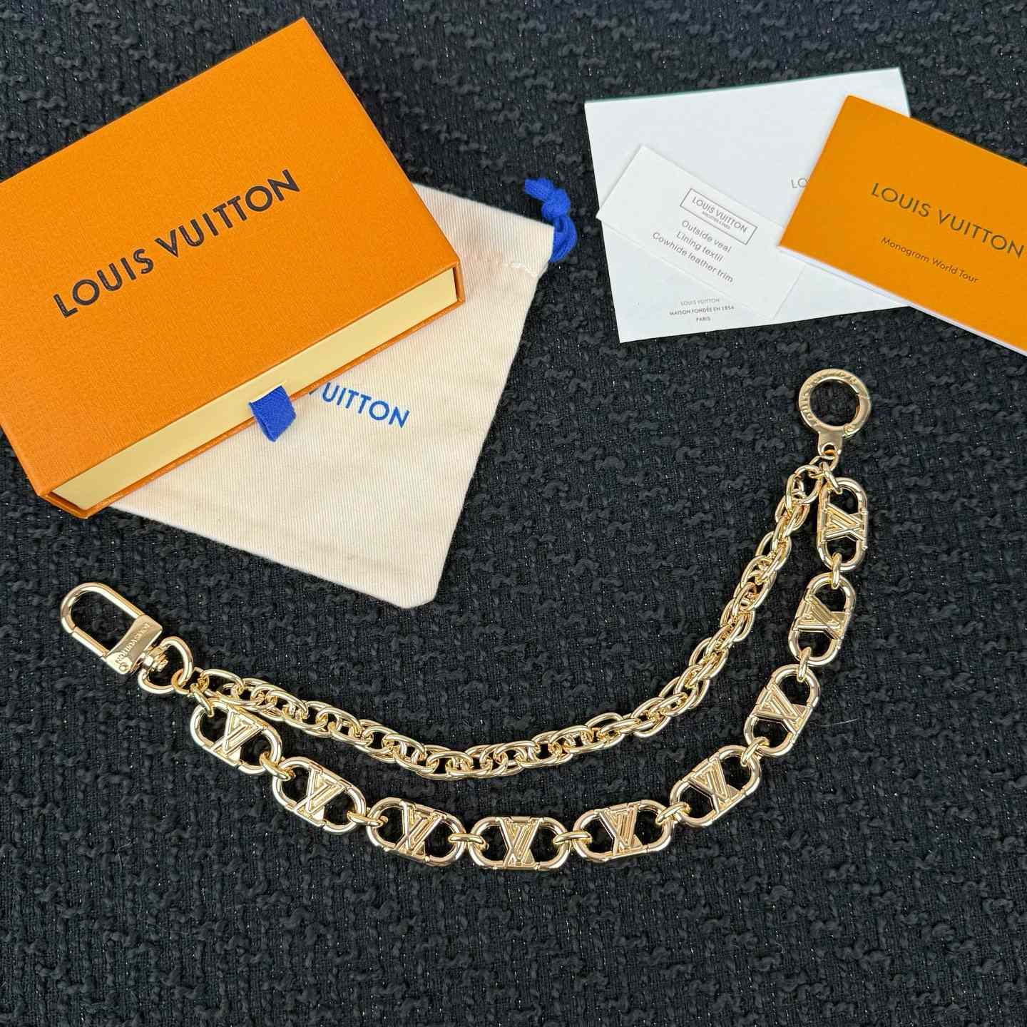 Louis Vuitton LV Flower Links Chain Belt   M03687 - FashionPlug