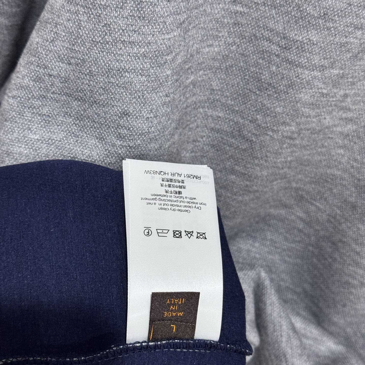 Louis Vuitton Signature Double Face Cashmere Hoodie   1AJSNW - FashionPlug