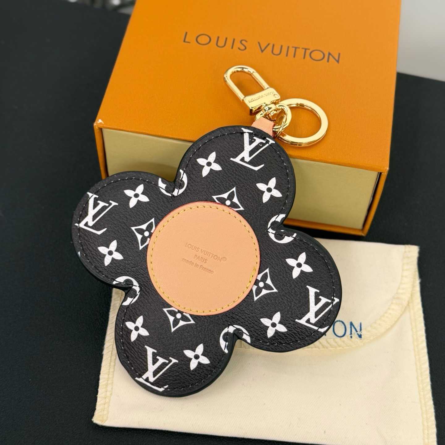 Louis Vuitton Vivienne Bag Charm   M03819 - FashionPlug