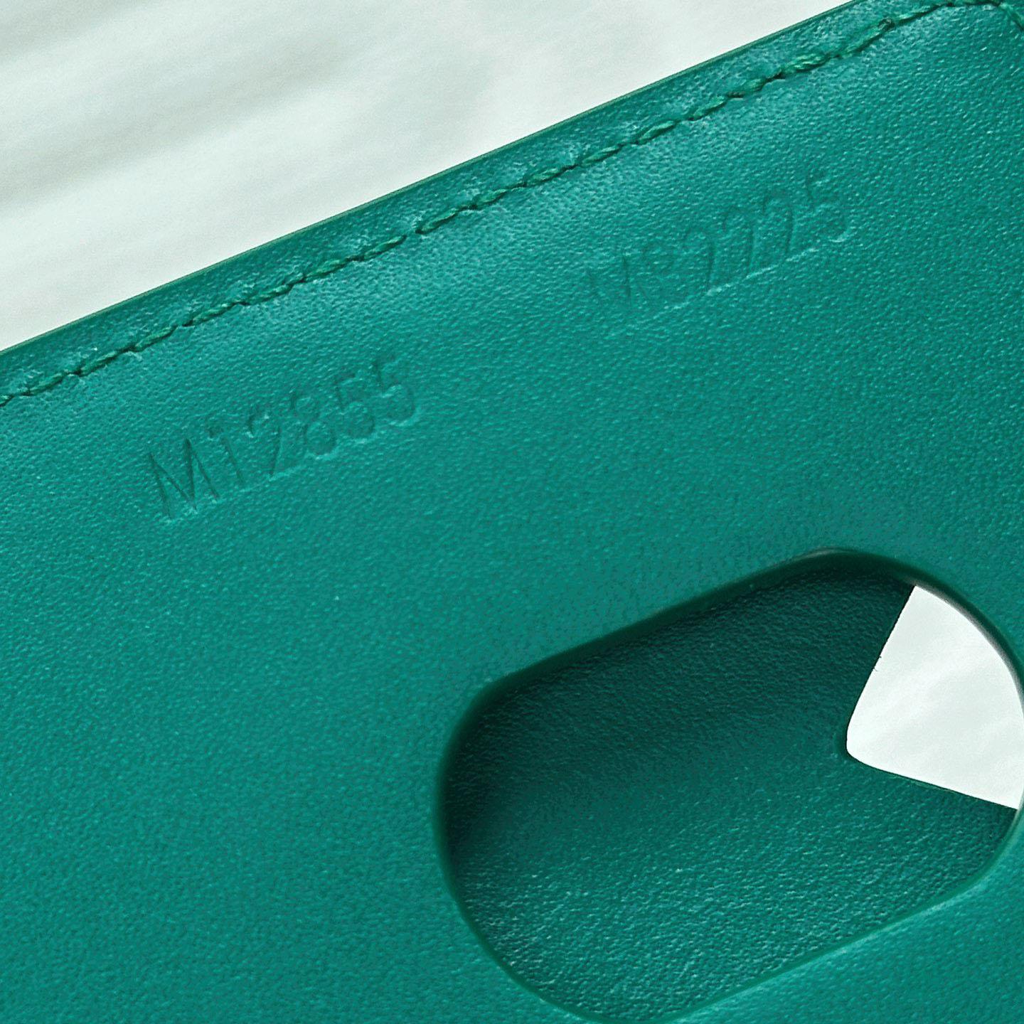 Louis Vuitton Magnetic Card Holder M12855 - FashionPlug