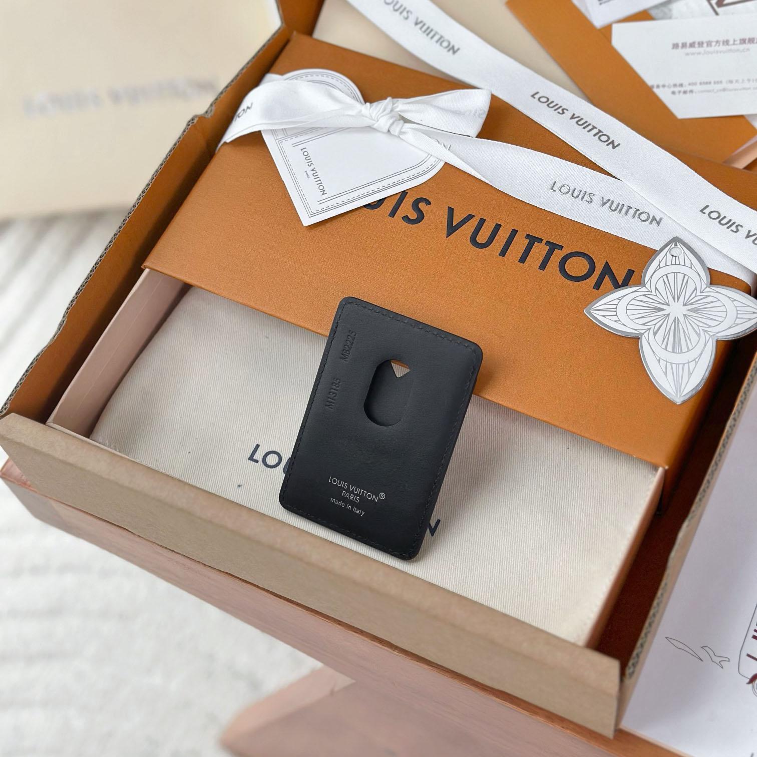 Louis Vuitton Magnetic Card Holder M13185 - FashionPlug