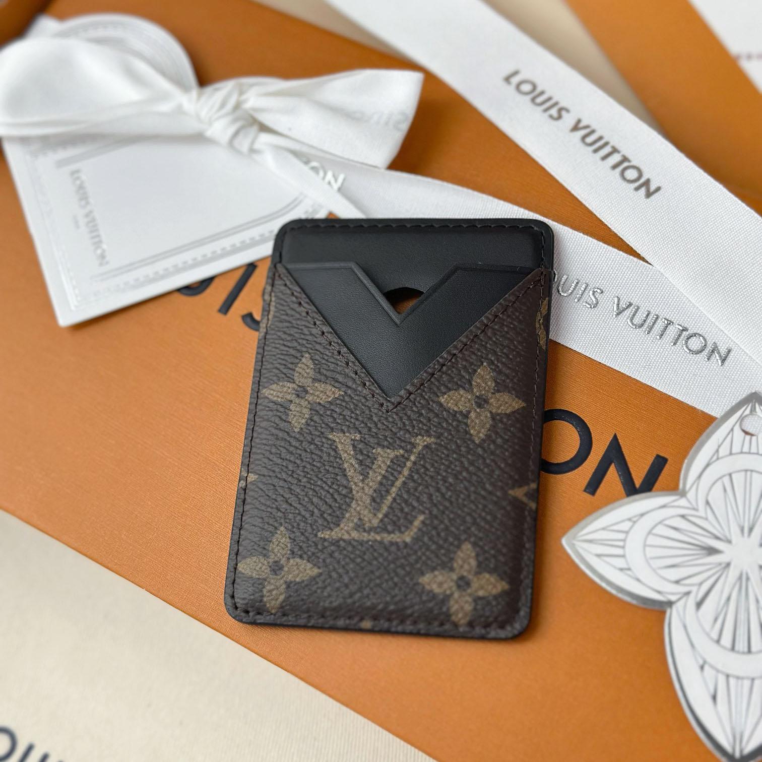 Louis Vuitton Magnetic Card Holder M13185 - FashionPlug