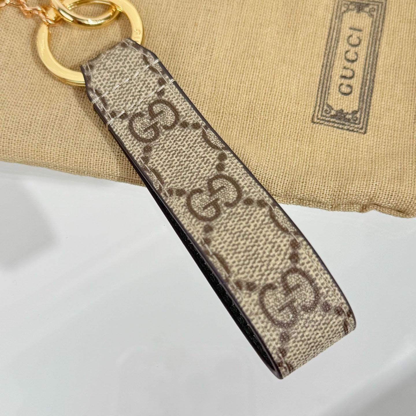Gucci GG Keychain With Double G  - FashionPlug