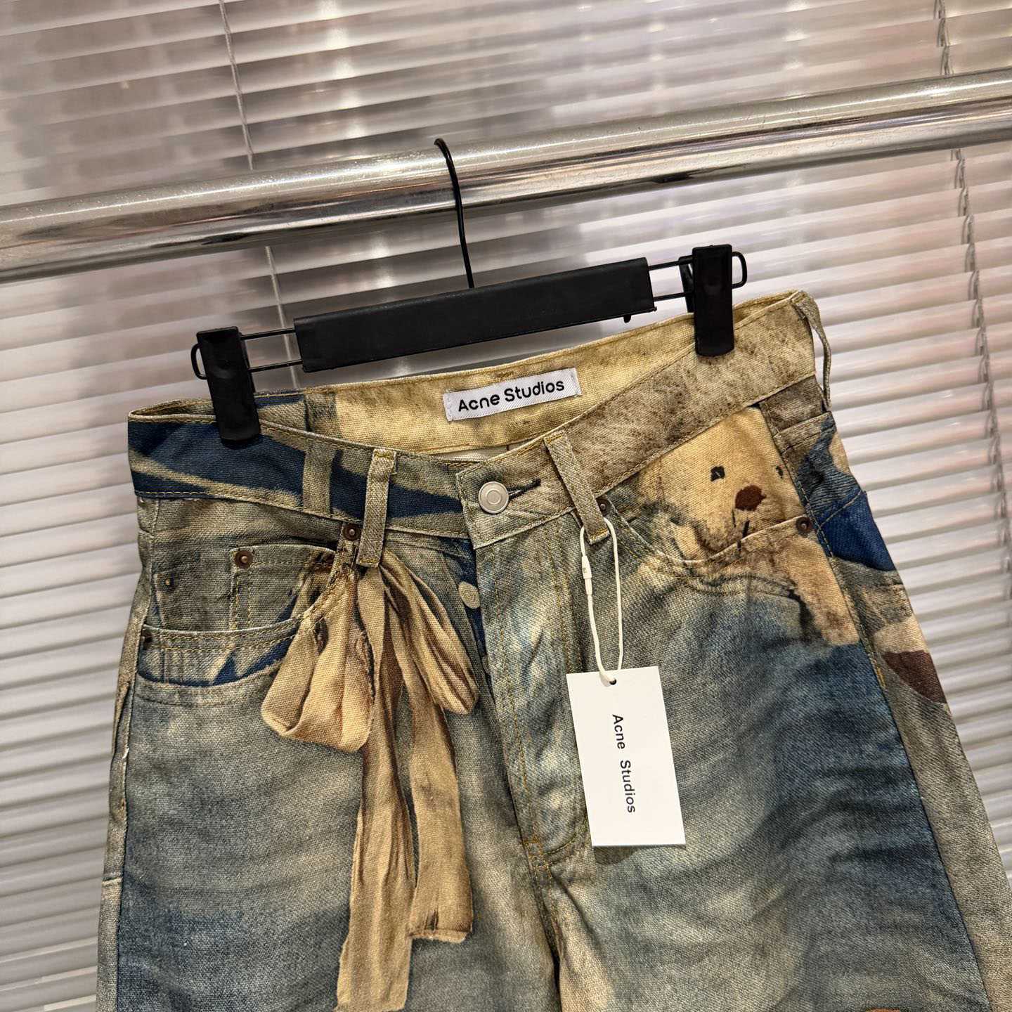 Acne Studios - Loose fit jeans - 1981  - FashionPlug