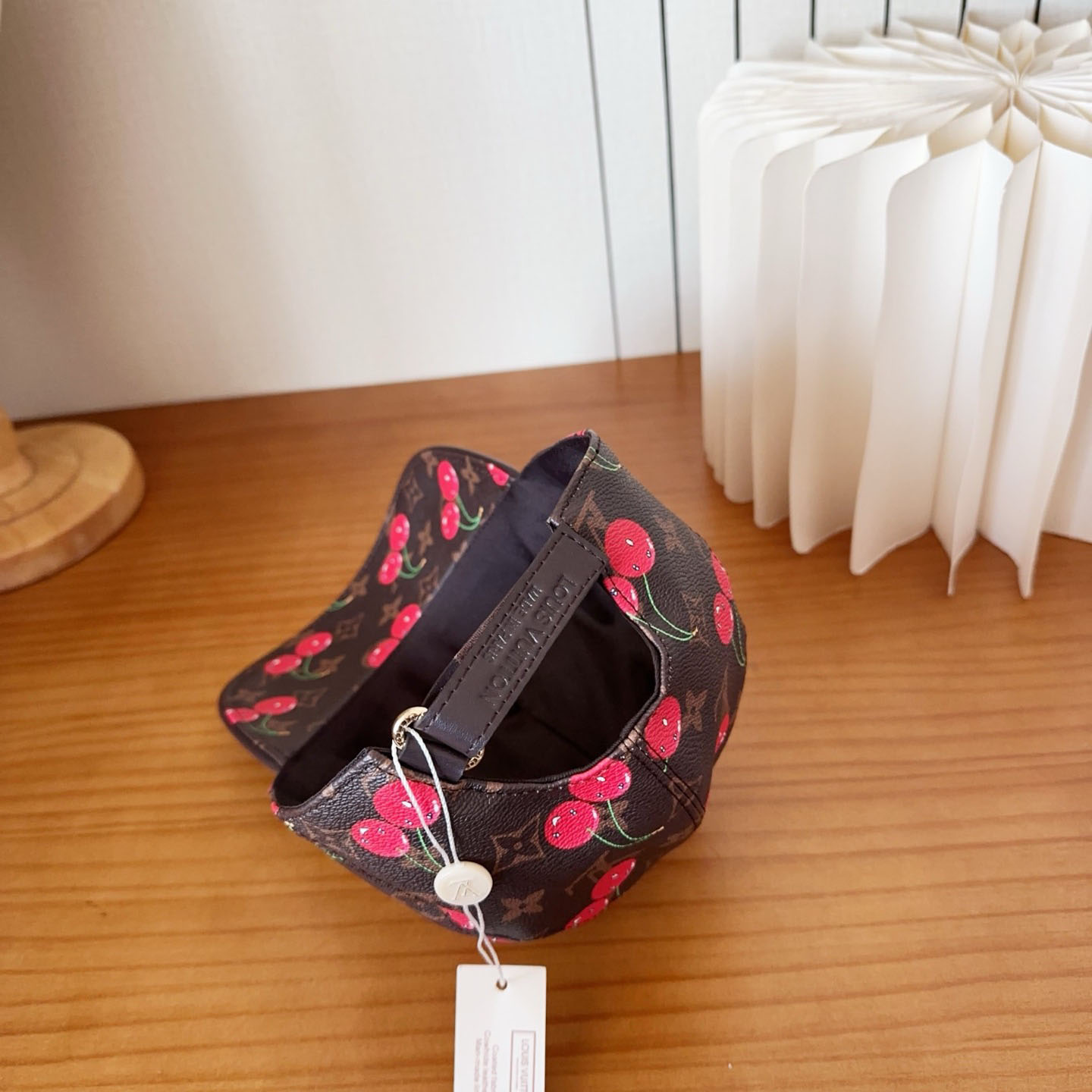 Louis Vuitton Cap - FashionPlug