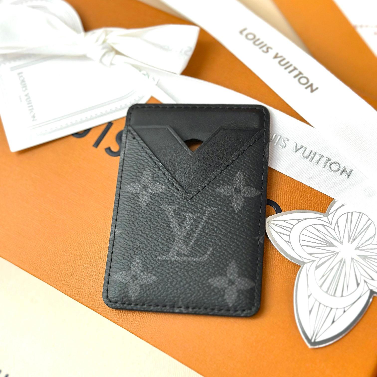 Louis Vuitton Magnetic Card Holder M12602 - FashionPlug