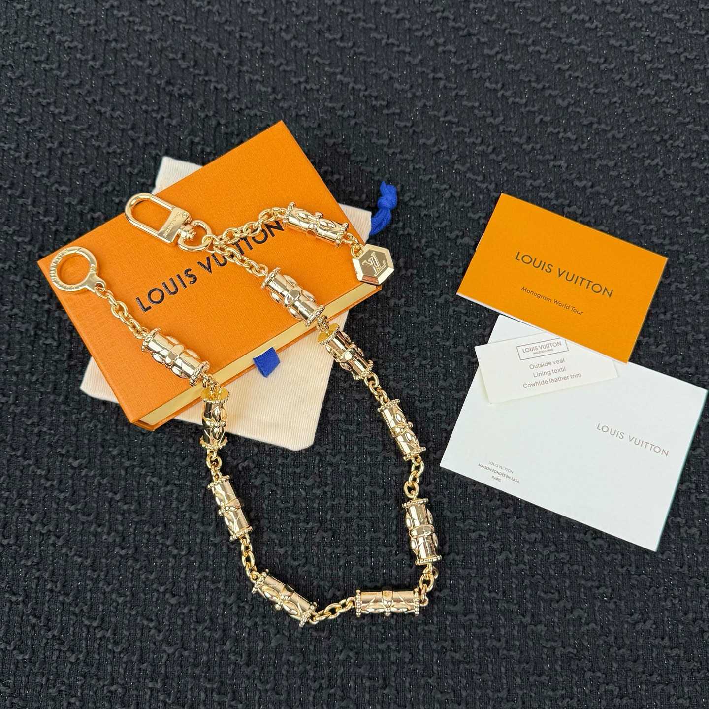 Louis Vuitton LV Flower Links Chain Belt   M03687 - FashionPlug