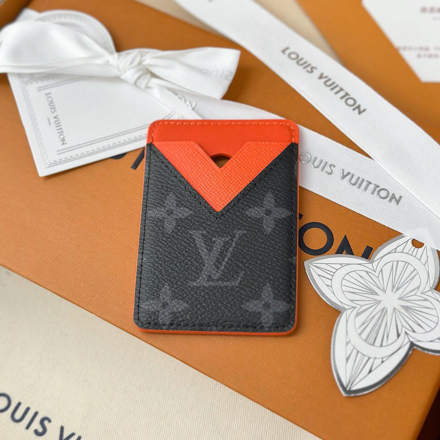 Louis Vuitton Magnetic Card Holder M26028 - FashionPlug