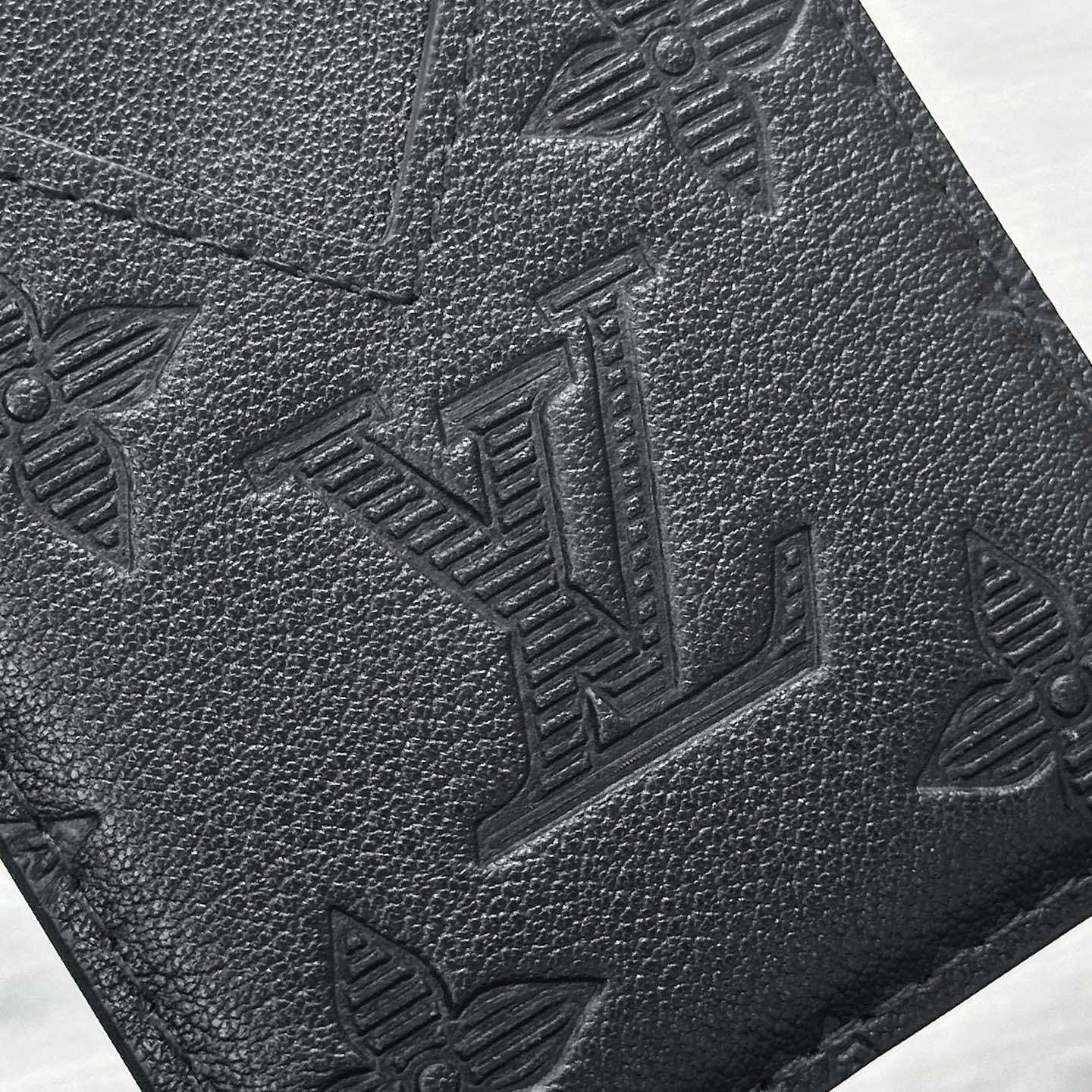 Louis Vuitton Magnetic Card Holder M26738 - FashionPlug