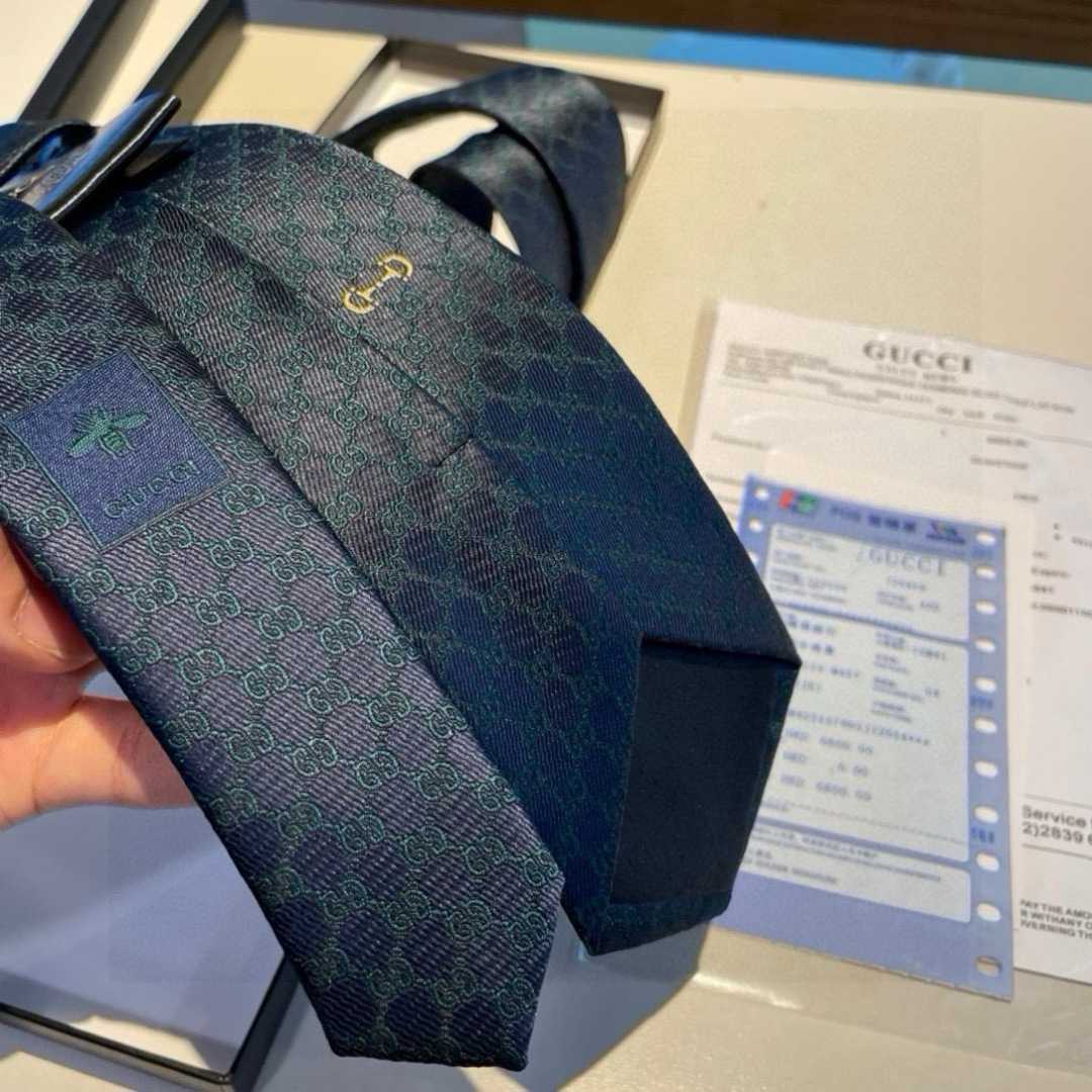 Gucci GG Silk Jacquard Tie - FashionPlug