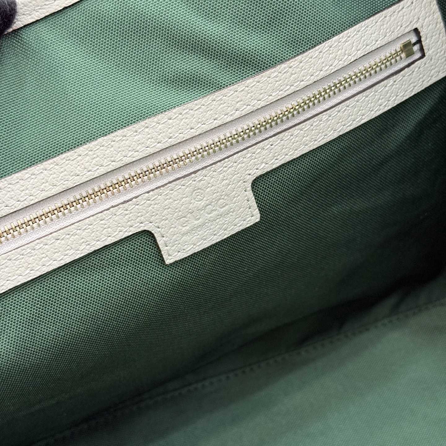 Gucci Ophidia Medium Tote Bag - FashionPlug