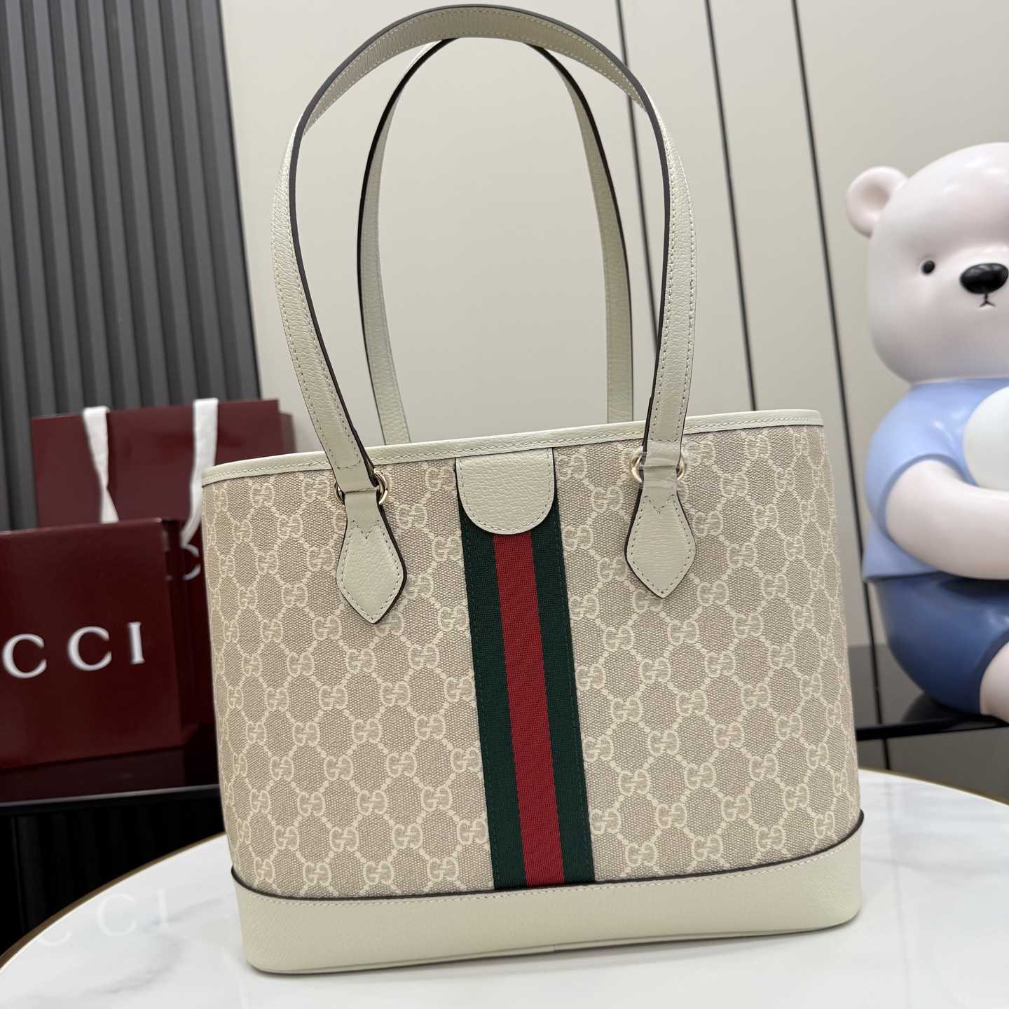 Gucci Ophidia Medium Tote Bag - FashionPlug