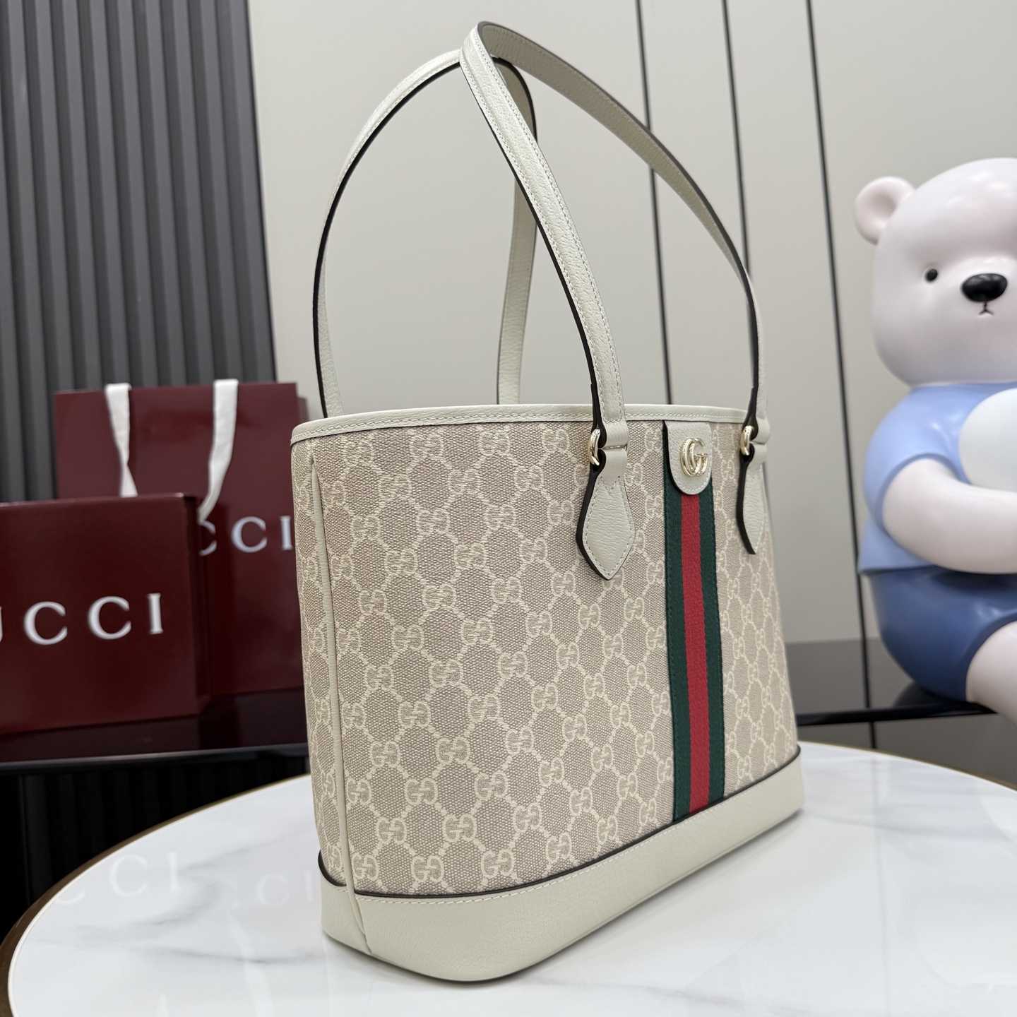 Gucci Ophidia Medium Tote Bag - FashionPlug