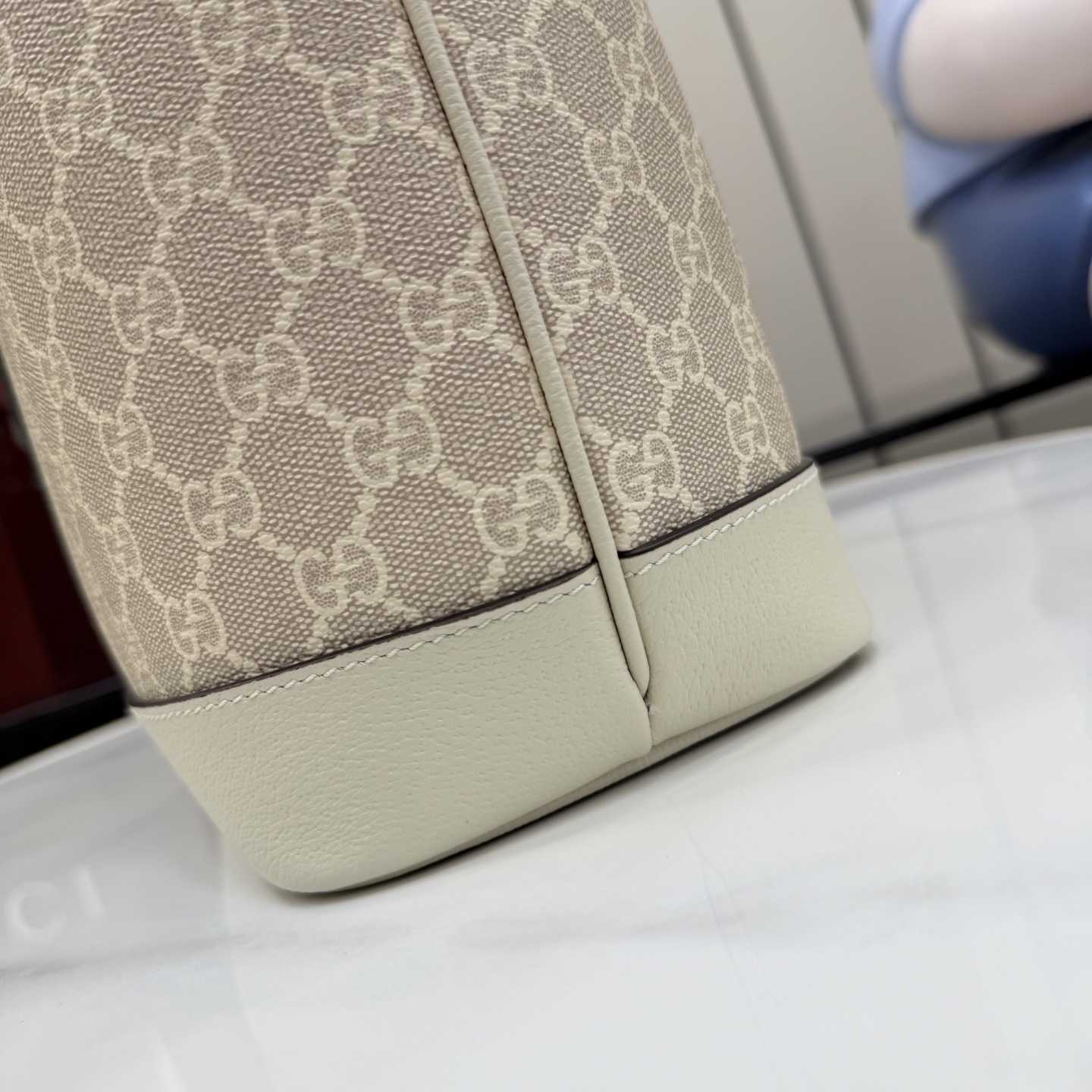 Gucci Ophidia Medium Tote Bag - FashionPlug