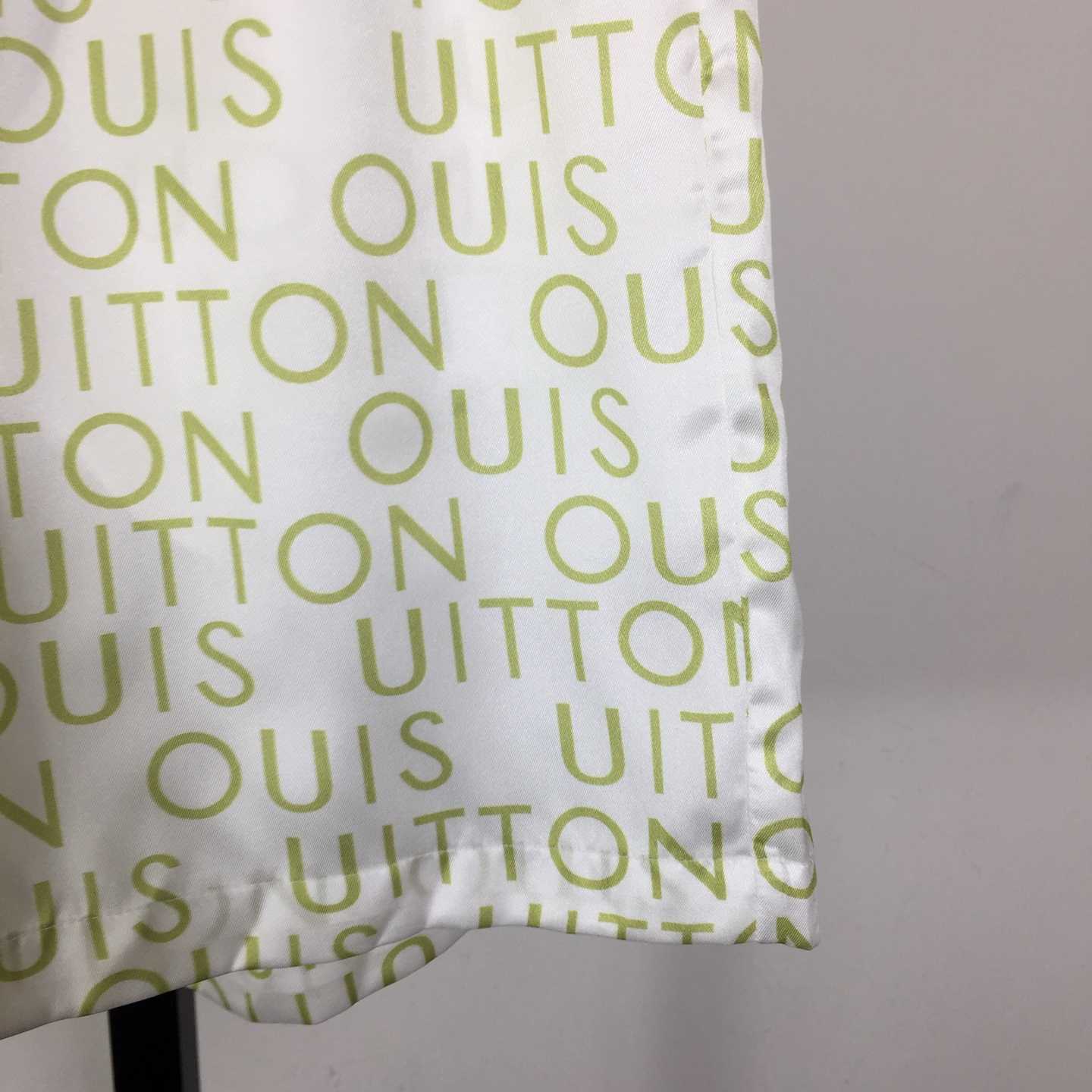 Louis Vuitton Printed Silk Shorts   1AJUTO - FashionPlug