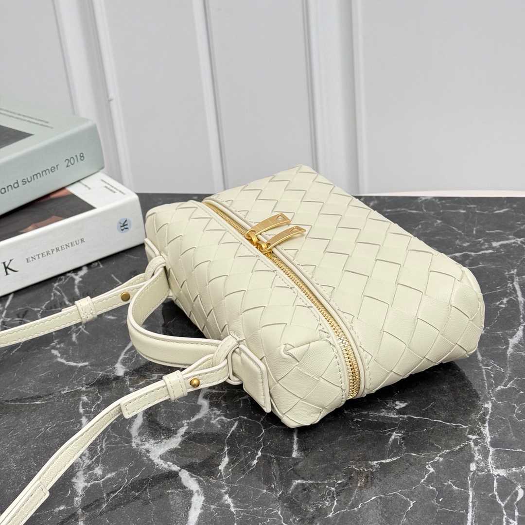 Bottega Veneta Bang Bang - FashionPlug