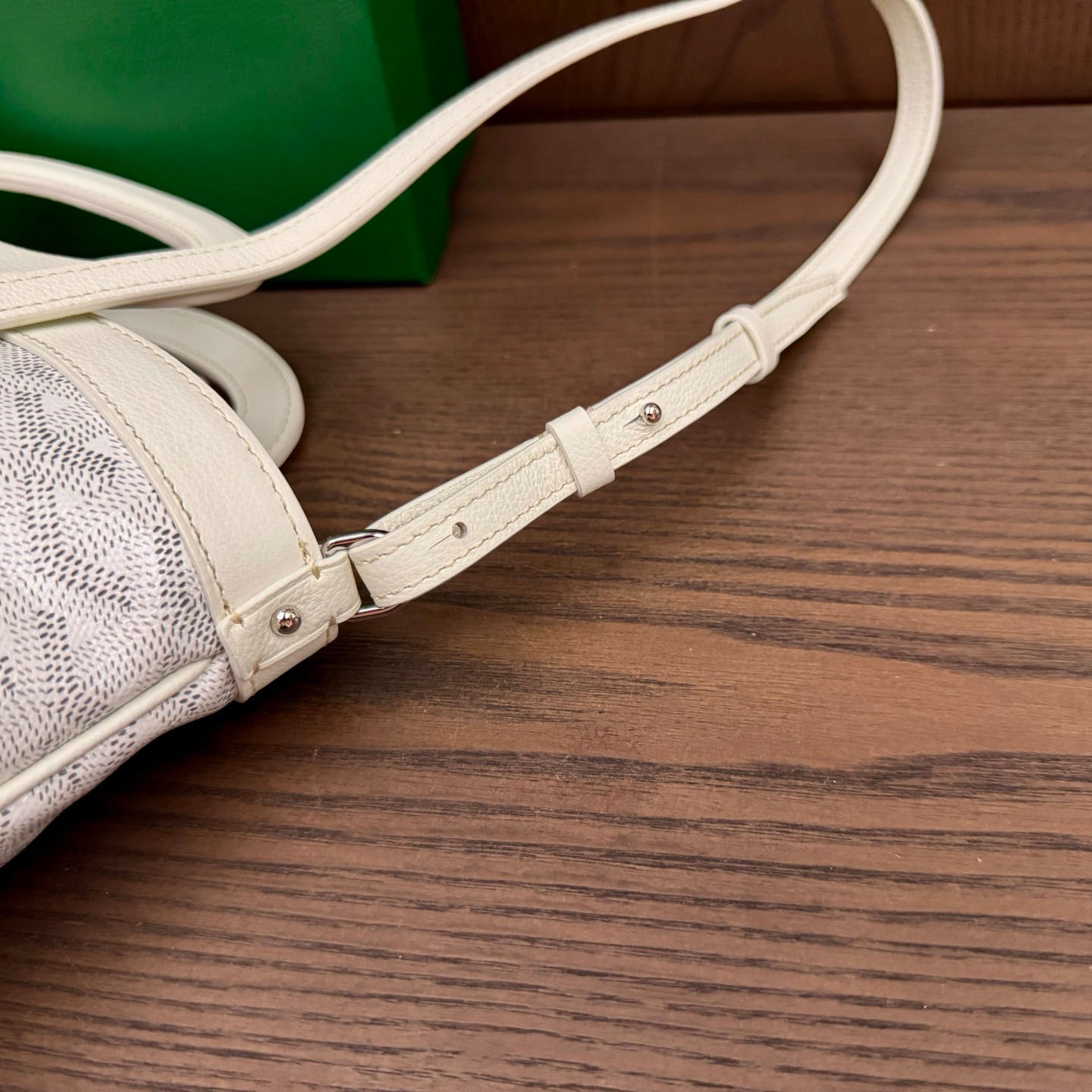 Goyard Beluga Mini Bag - FashionPlug