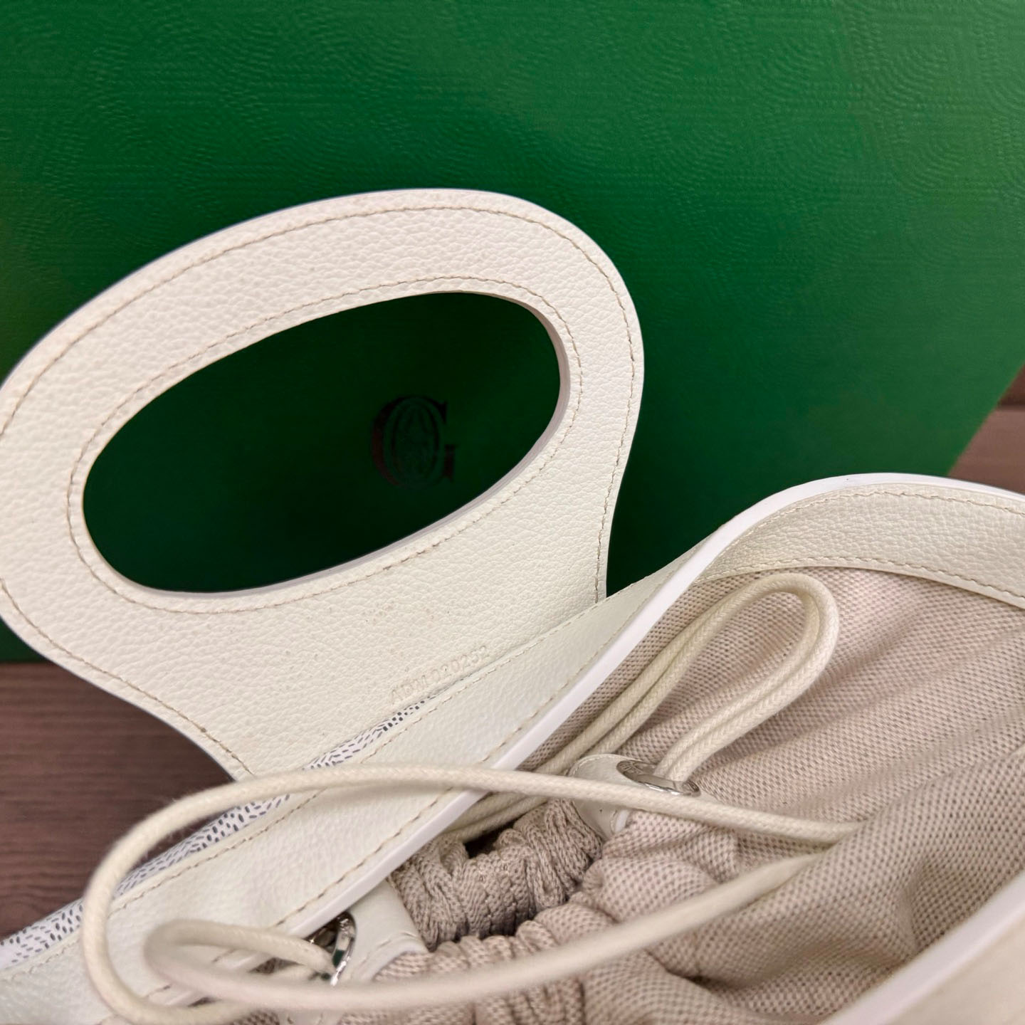 Goyard Beluga Mini Bag - FashionPlug