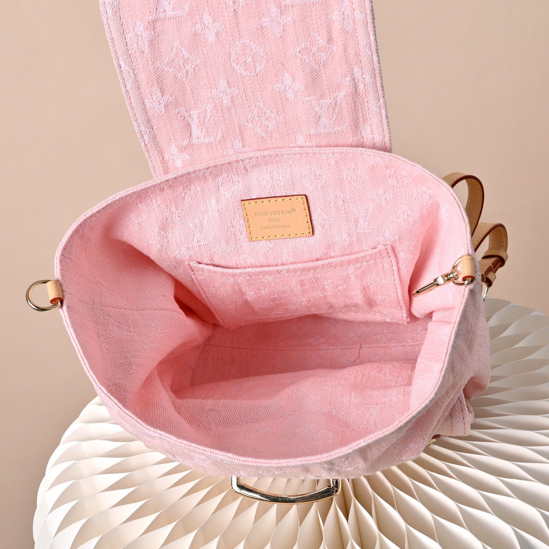 Louis Vuitton Venice M13031 - FashionPlug