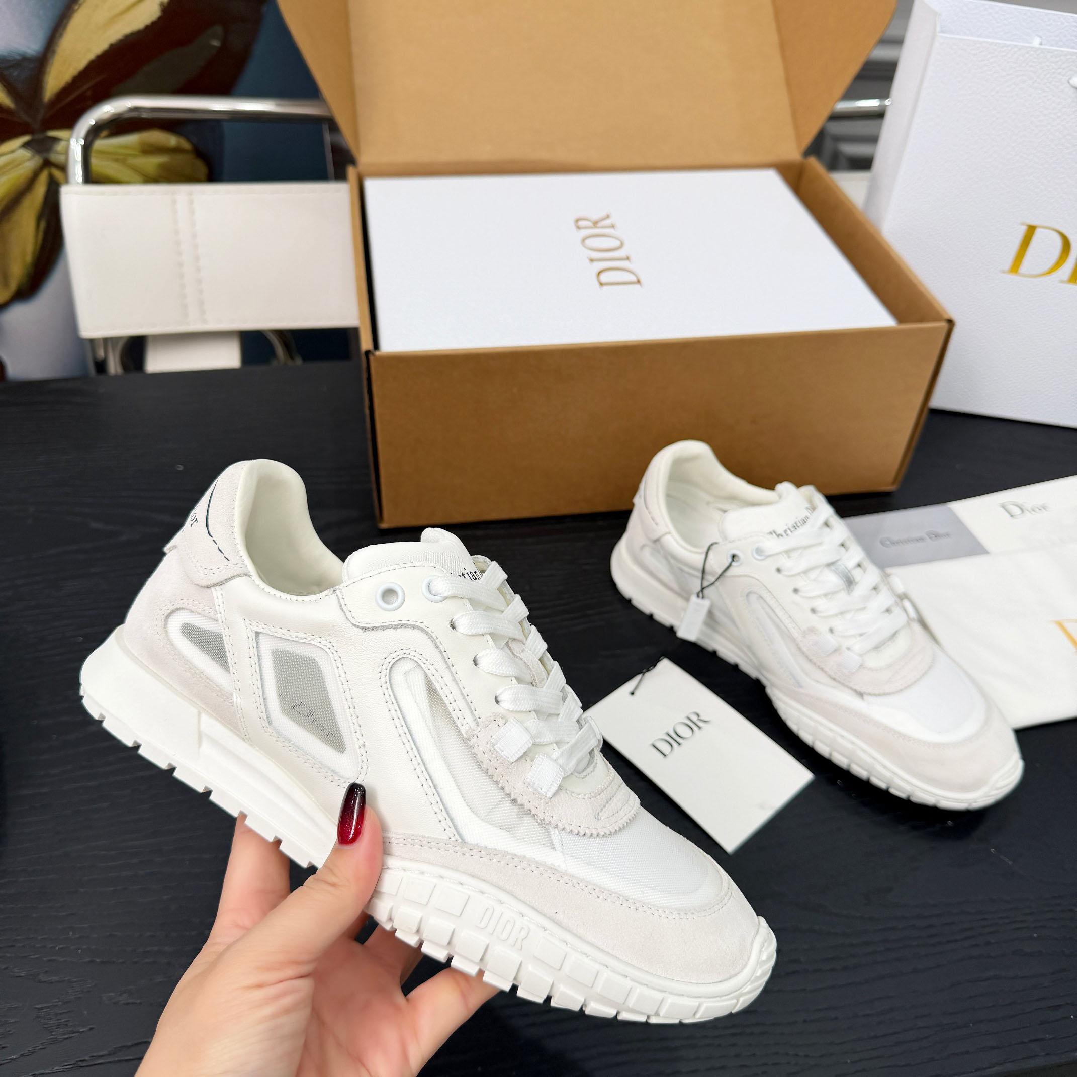Dior Tech Sneaker - FashionPlug