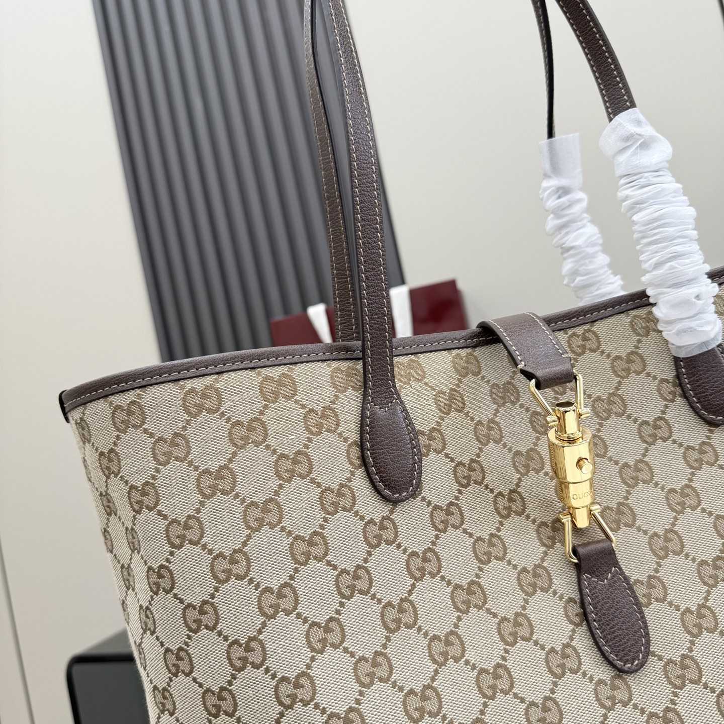 Gucci Jackie Medium Tote Bag - FashionPlug