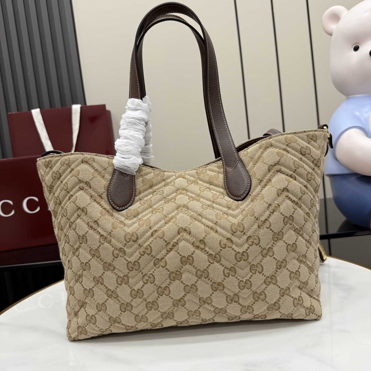 Gucci GG Marmont Medium Tote Bag - FashionPlug