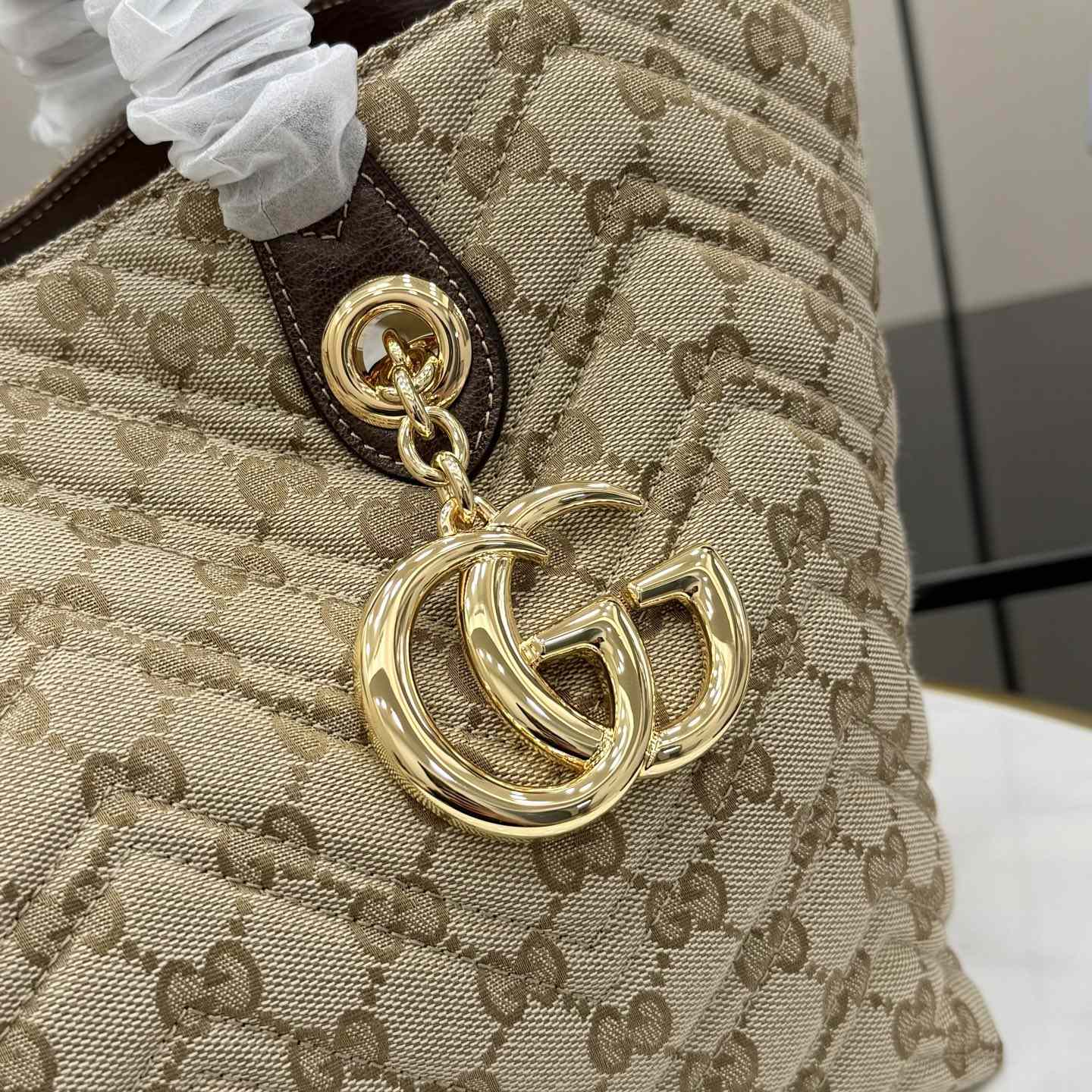 Gucci GG Marmont Medium Tote Bag - FashionPlug