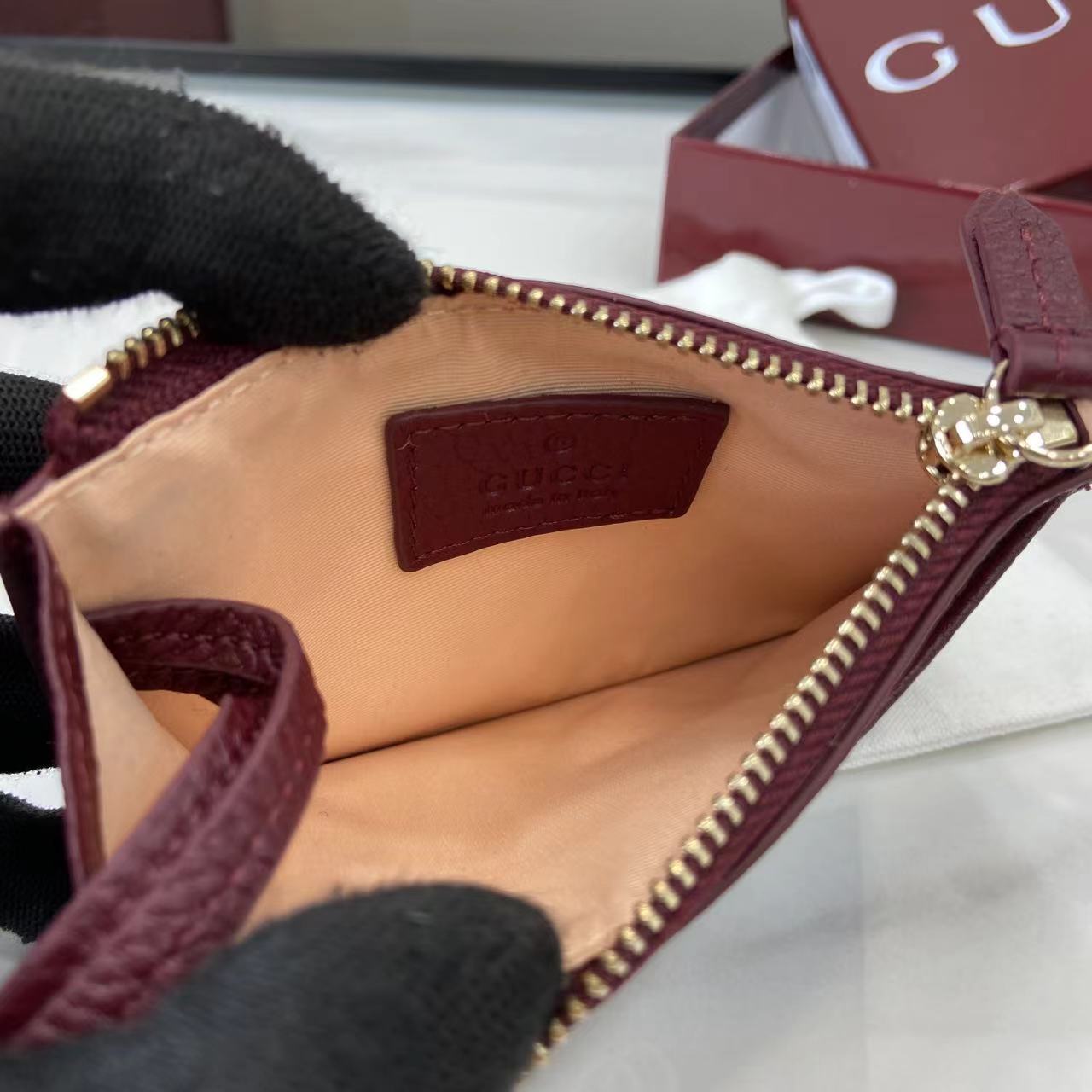 Gucci Bi-color GG Marmont Zip Key Pouch - FashionPlug