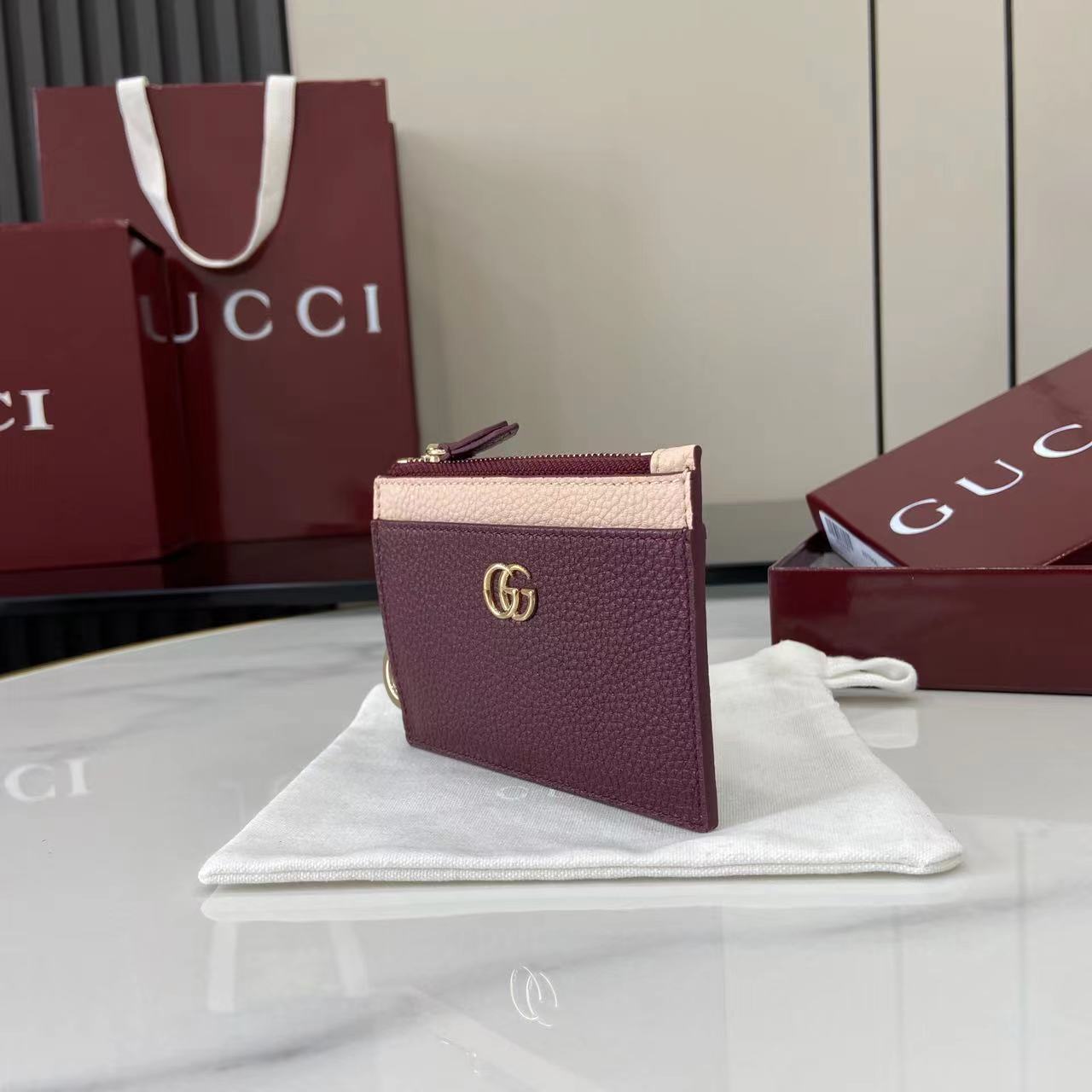 Gucci Bi-color GG Marmont Zip Key Pouch - FashionPlug